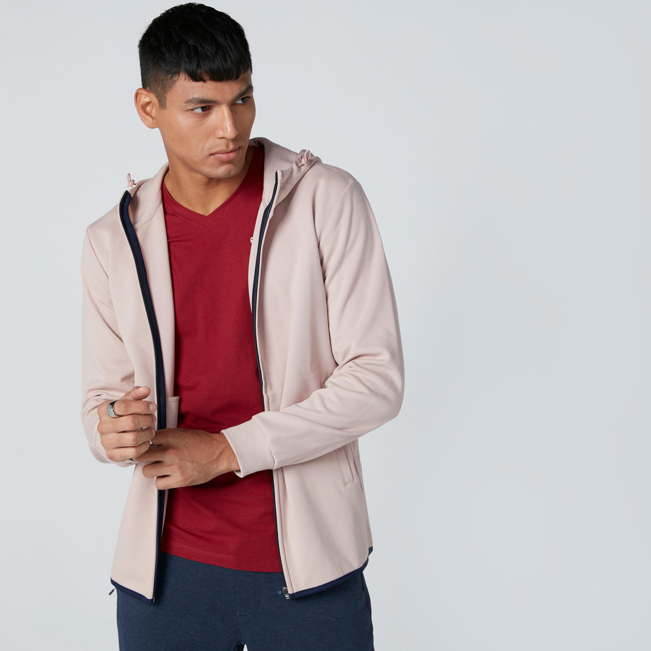جاكيت بأكمام طويلة وسحّاب وقبّعة-men-winterwear-hoodiesandsweatshirts-image-2