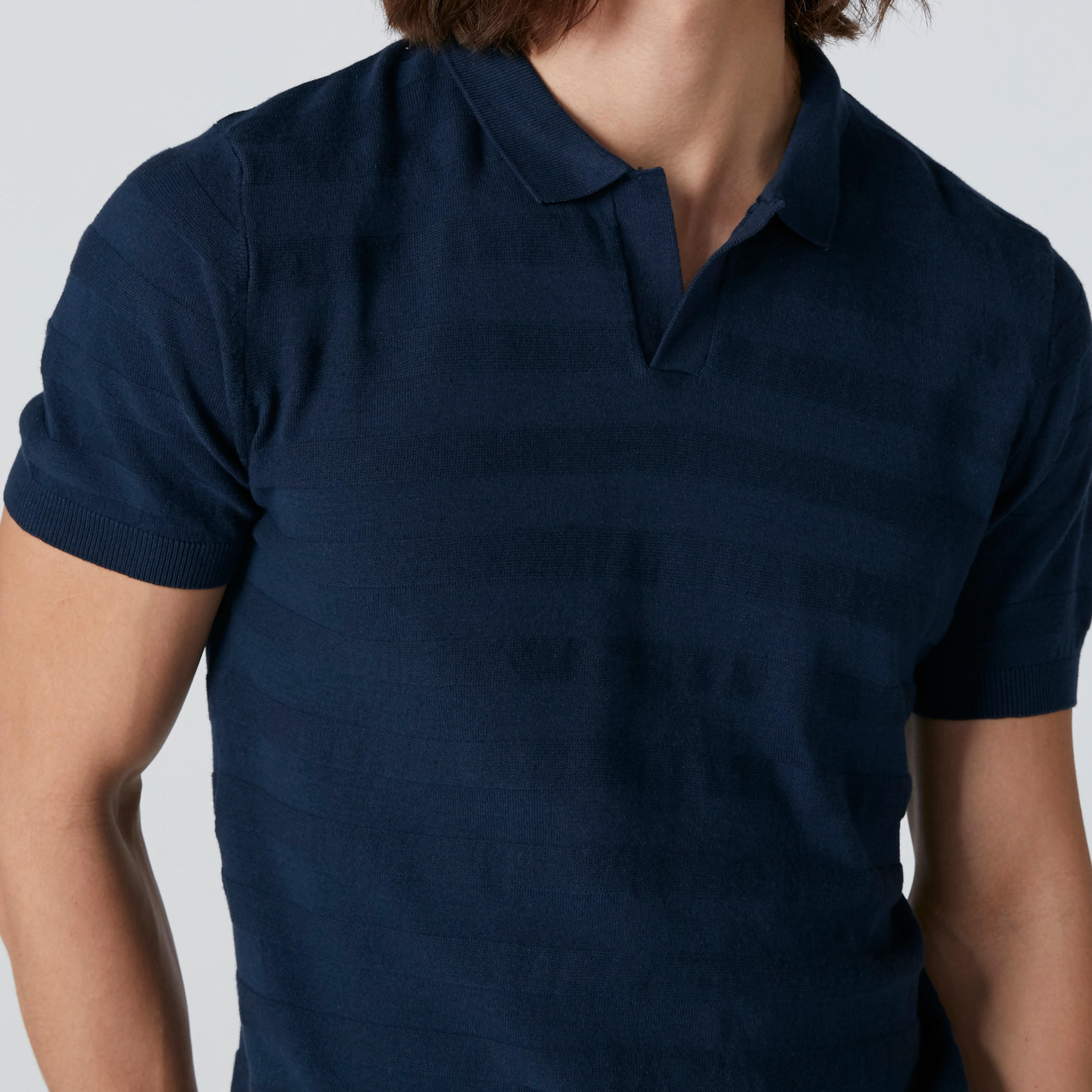 تيشيرت بأكمام قصيرة-men-clothing-tshirtsandpolos-polos-image-4