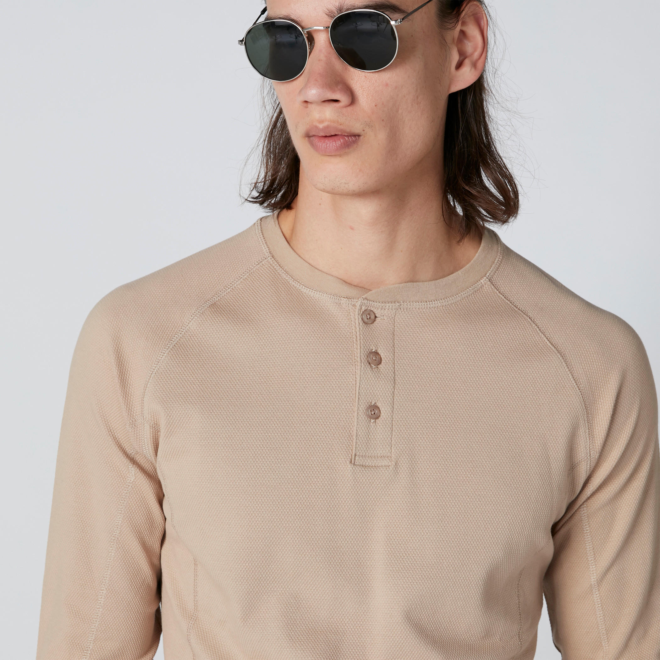 تيشيرت بياقة هينلي وأكمام مغايرة-men-clothing-tshirtsandpolos-tshirts-image-4