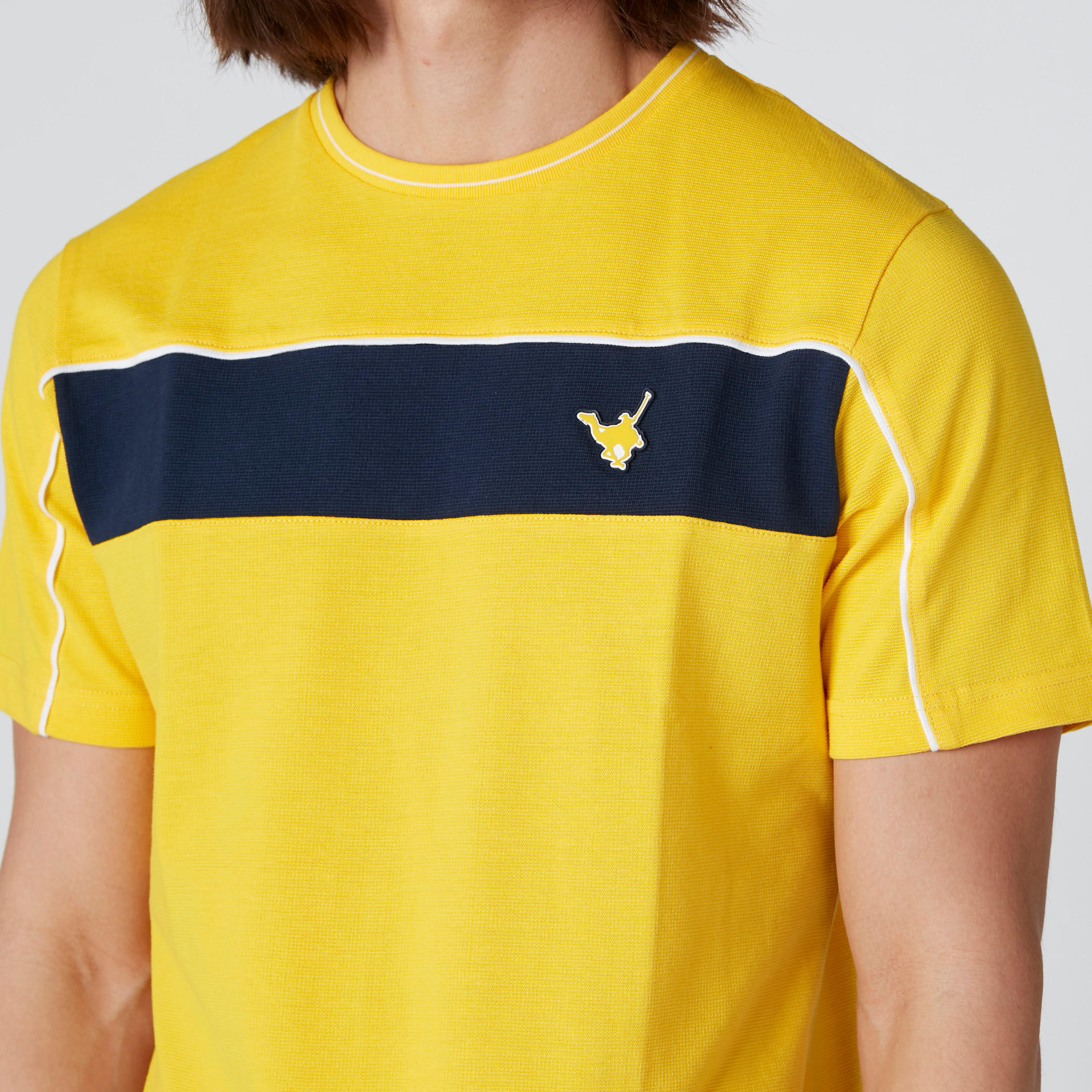 تيشيرت بياقة دائرية وأكمام قصيرة-men-clothing-tshirtsandpolos-tshirts-image-4