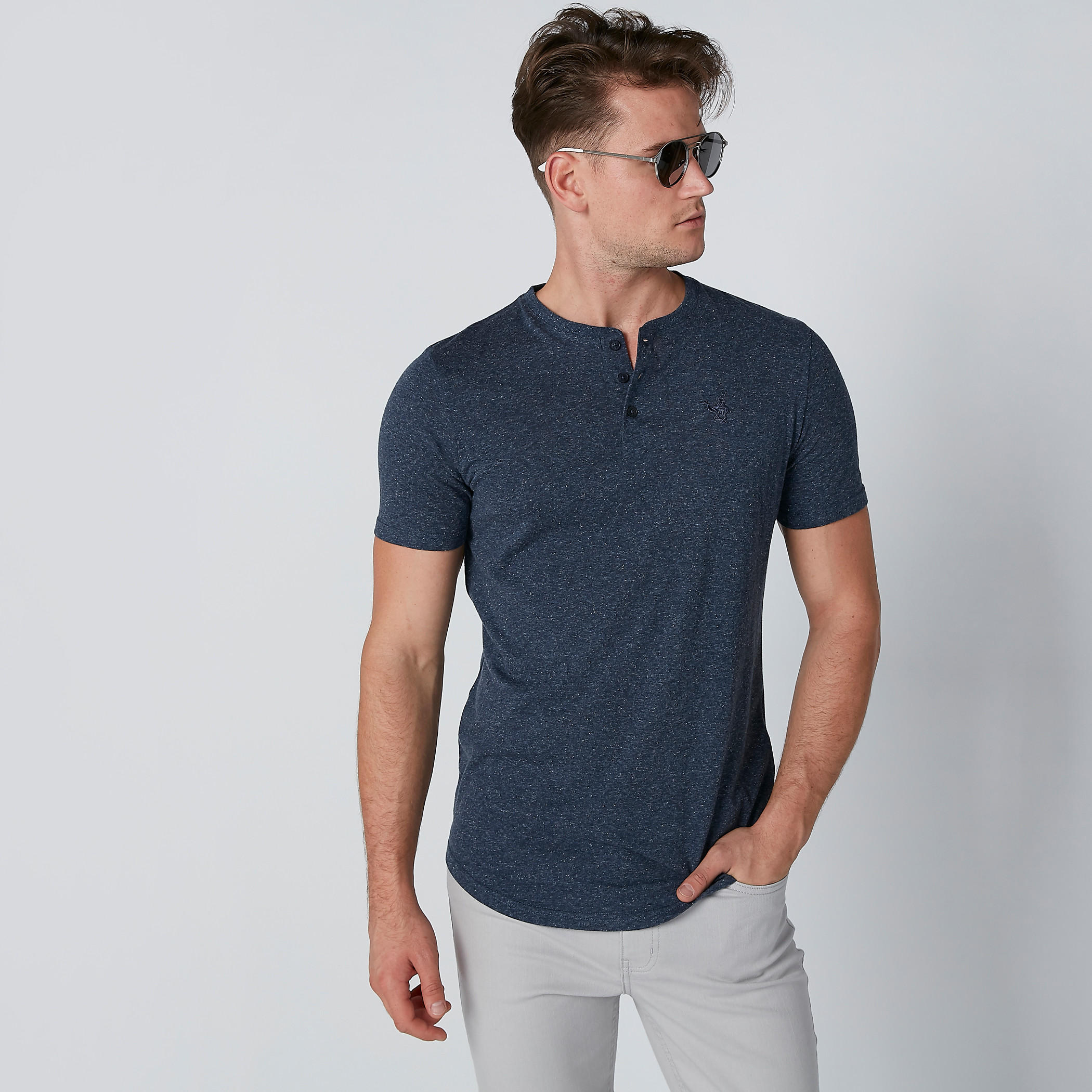 تيشيرت بأكمام قصيرة وياقة بأزرار-men-clothing-tshirtsandpolos-tshirts-image-1