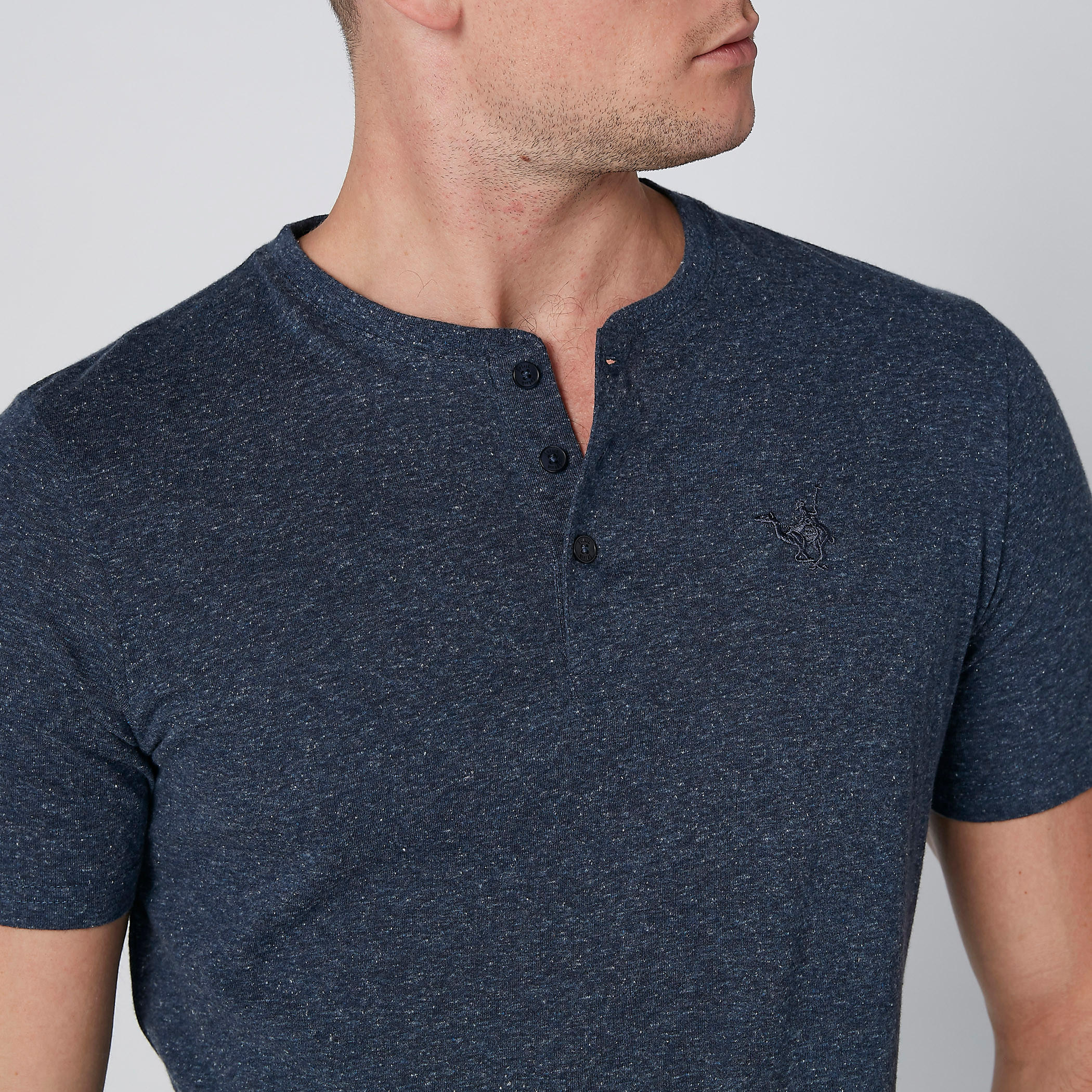 تيشيرت بأكمام قصيرة وياقة بأزرار-men-clothing-tshirtsandpolos-tshirts-image-4