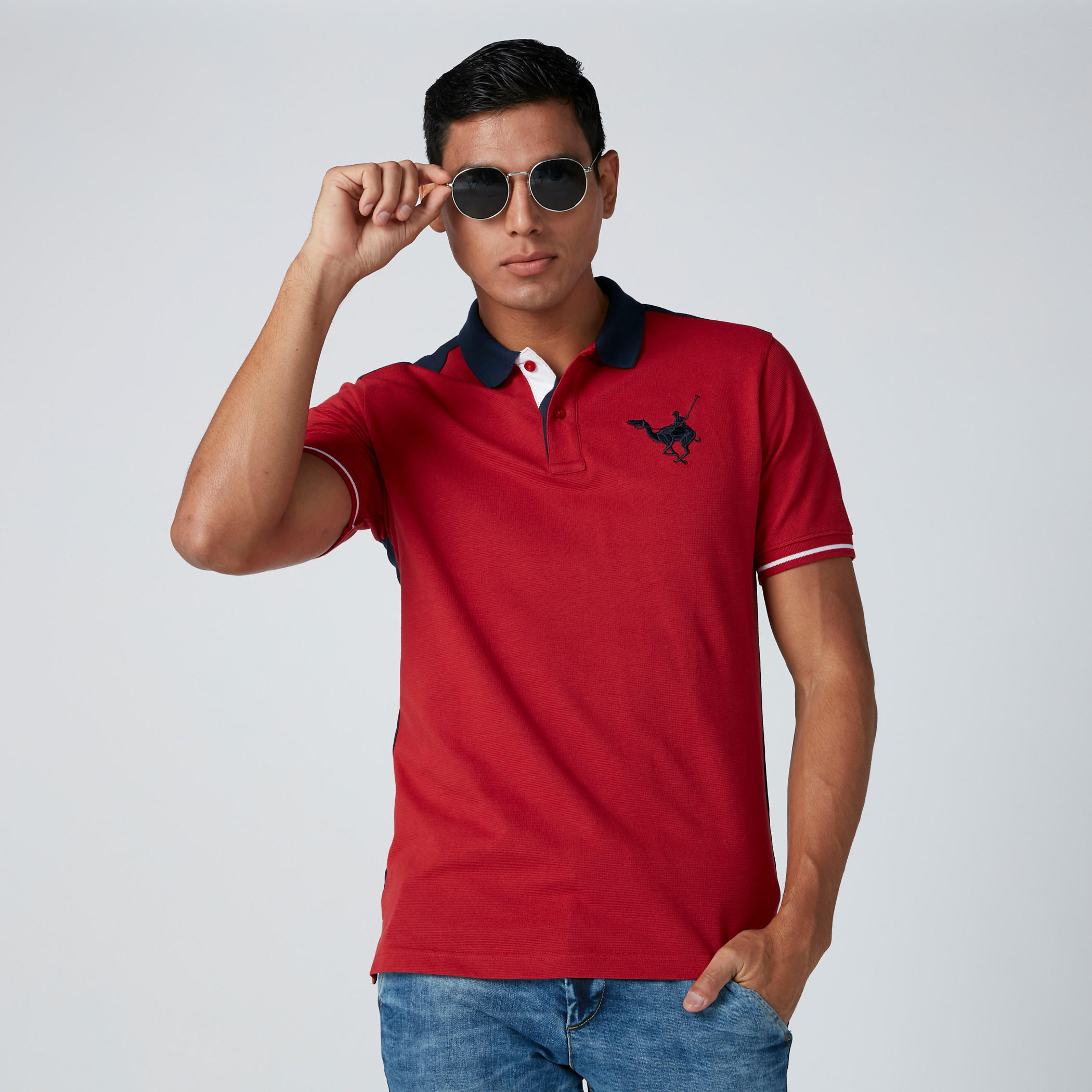 تيشيرت بقصّة عادية وياقة بولو وأكمام قصيرة-men-clothing-tshirtsandpolos-polos-image-1