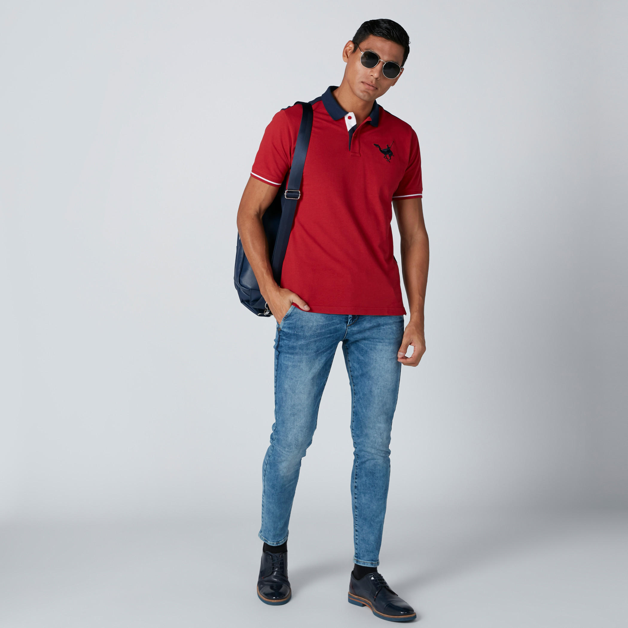 تيشيرت بقصّة عادية وياقة بولو وأكمام قصيرة-men-clothing-tshirtsandpolos-polos-image-3