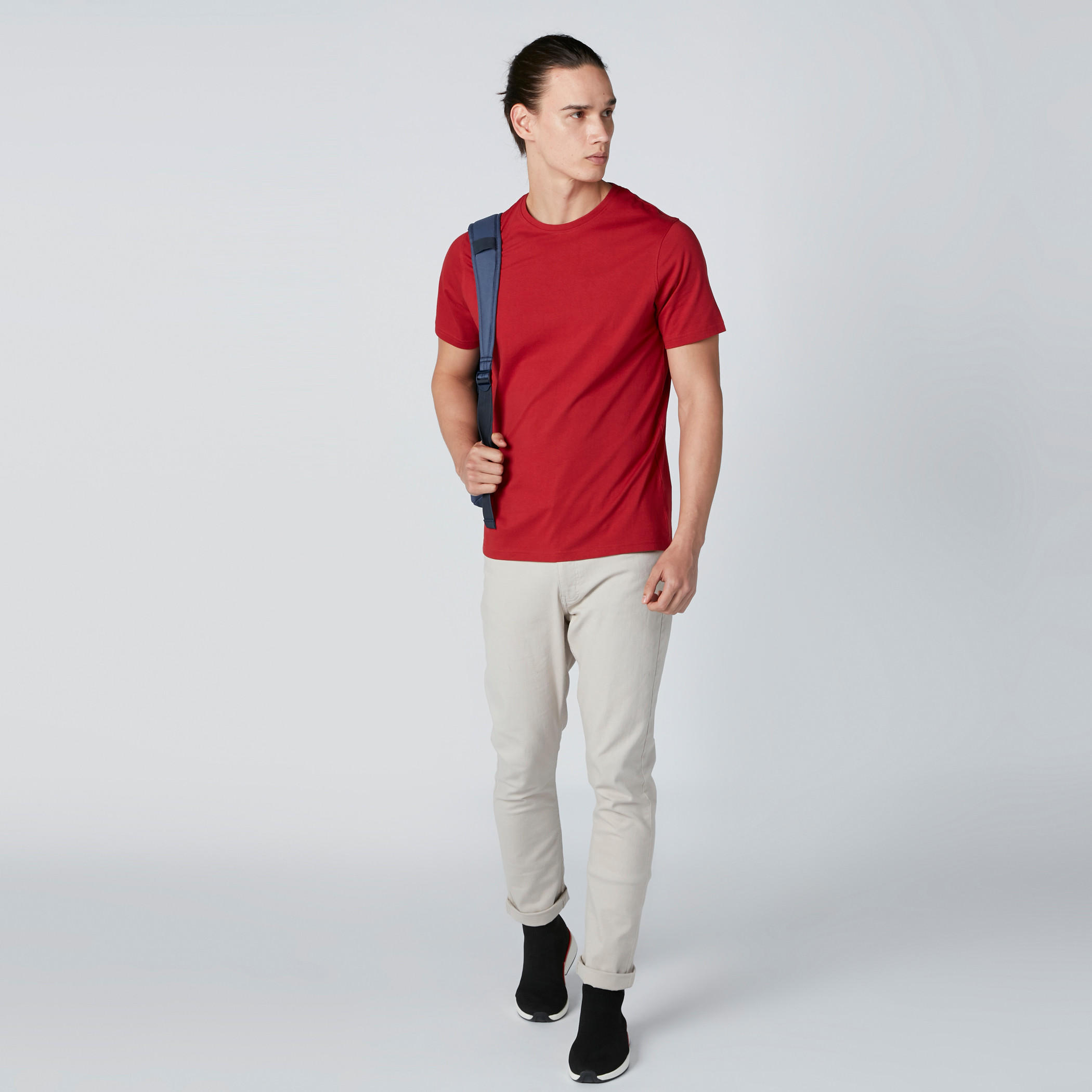 تيشيرت بياقة ضيّقة وأكمام قصيرة-men-clothing-tshirtsandpolos-tshirts-image-3