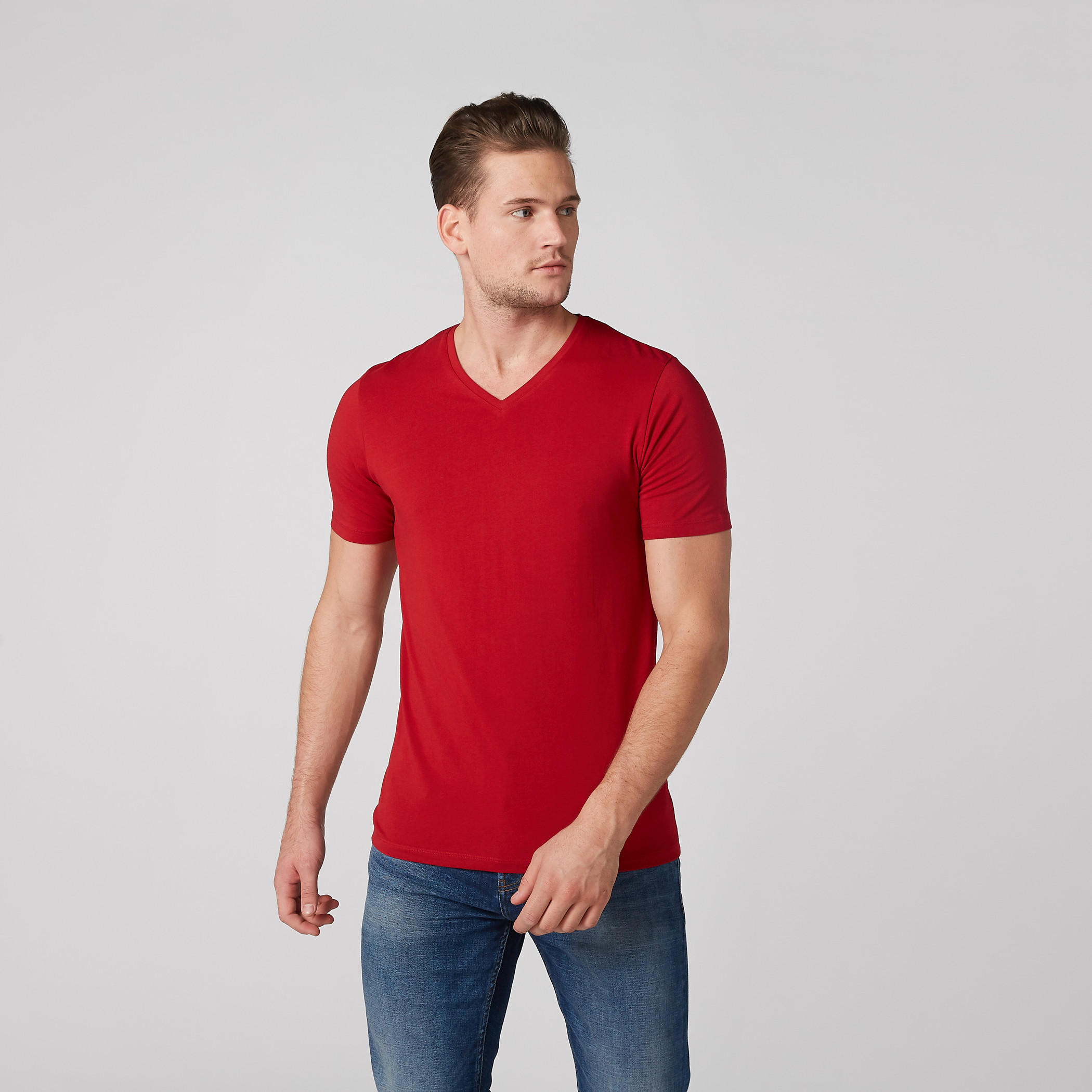 تيشيرت بياقة V وأكمام قصيرة-men-clothing-tshirtsandpolos-tshirts-image-1