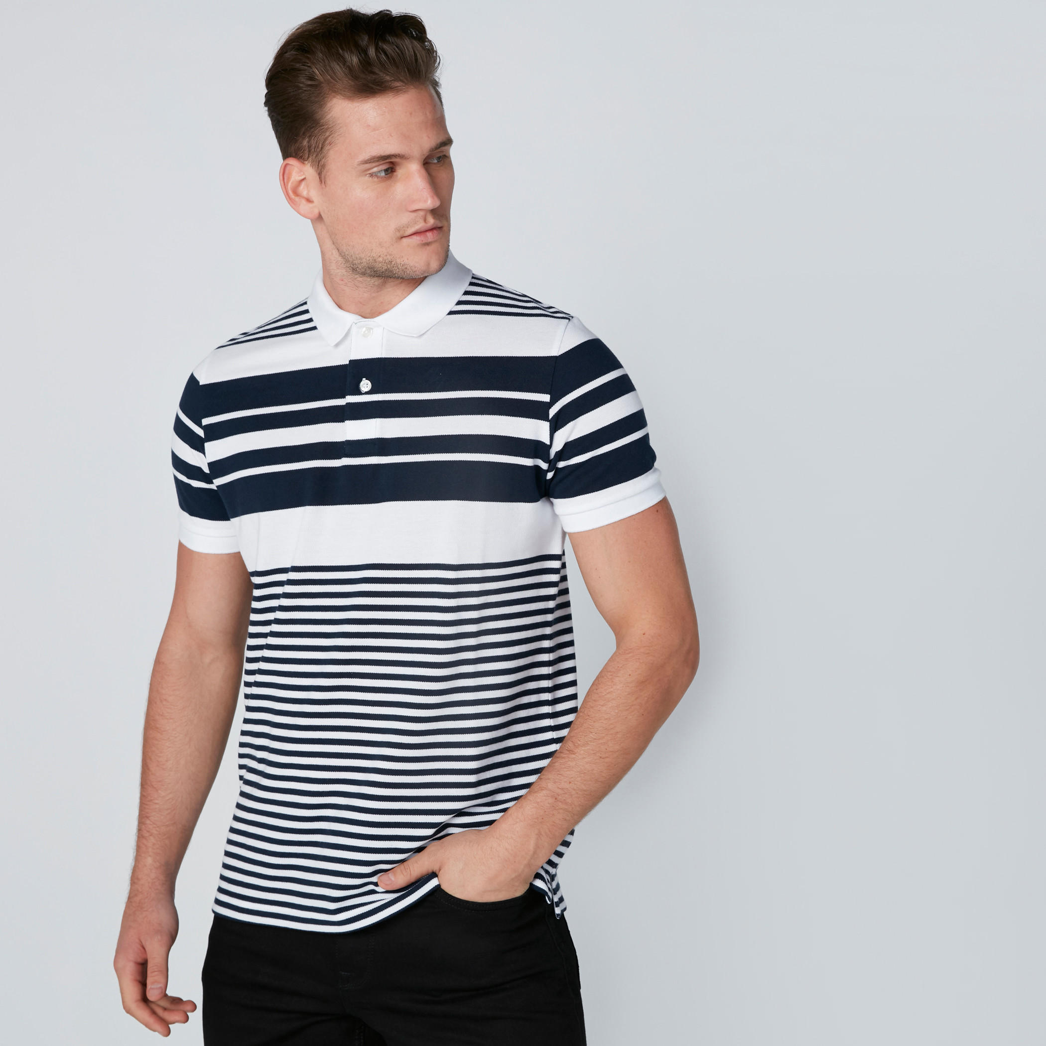 تيشيرت مقلّم بياقة بولو وأكمام قصيرة-men-clothing-tshirtsandpolos-polos-image-3