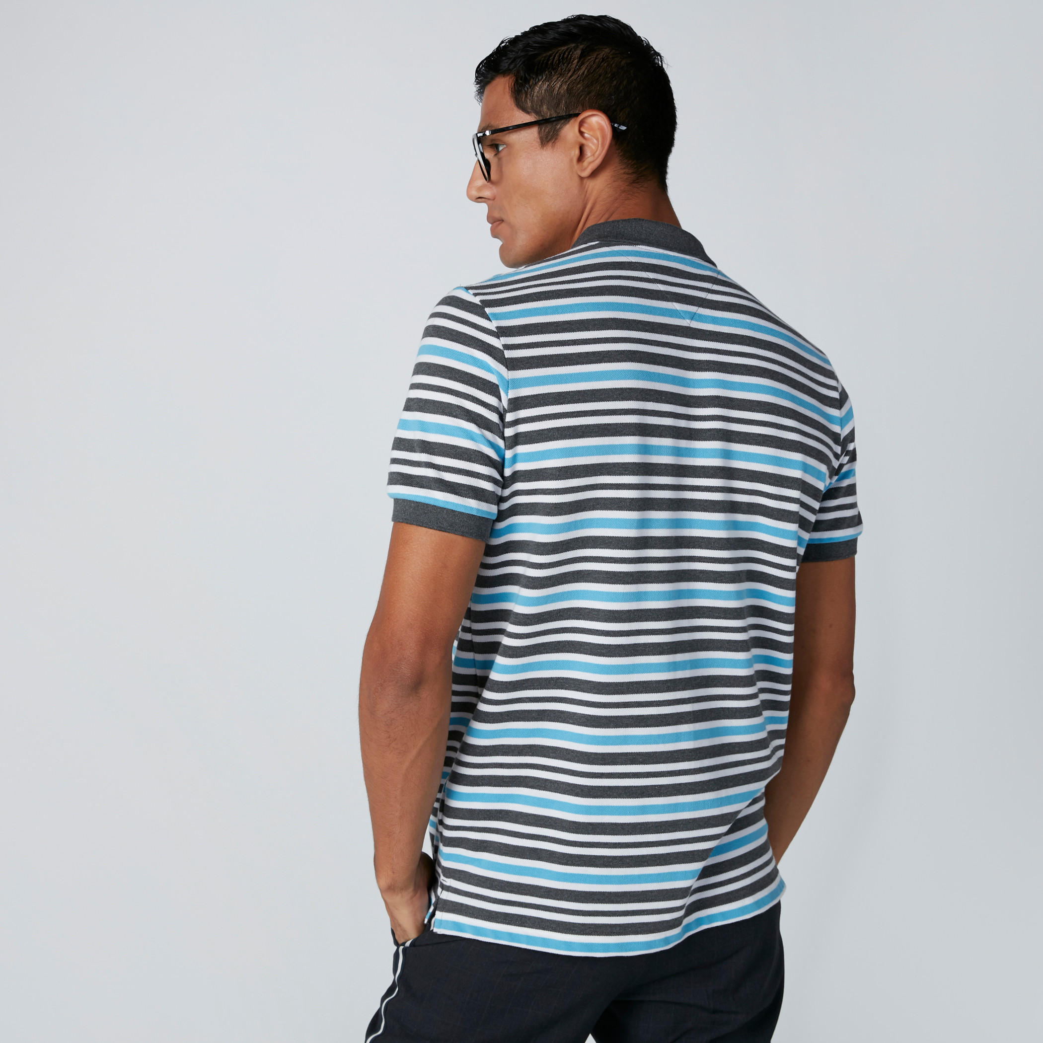 تيشيرت مقلّم بياقة بولو وأكمام قصيرة-men-clothing-tshirtsandpolos-polos-image-3