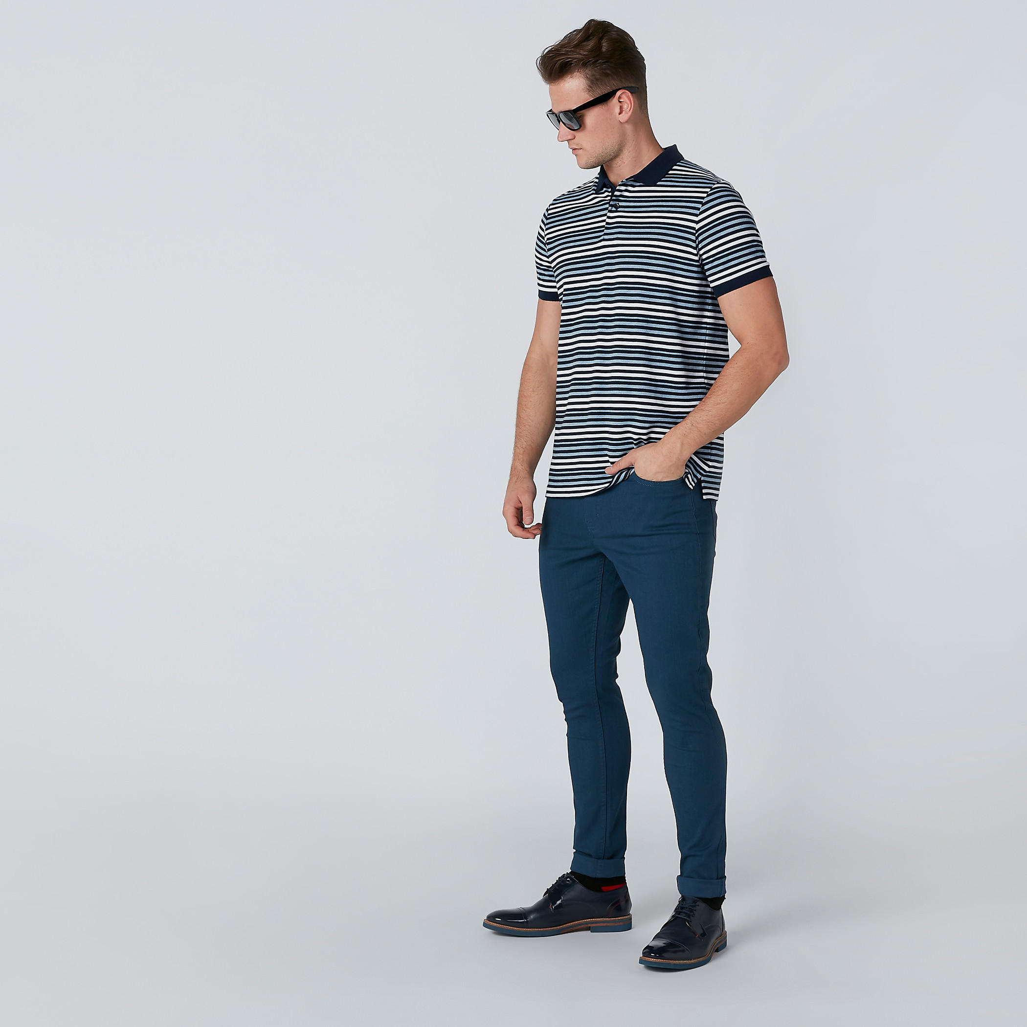 تيشيرت مقلّم بياقة بولو وأكمام قصيرة-men-clothing-tshirtsandpolos-polos-image-1