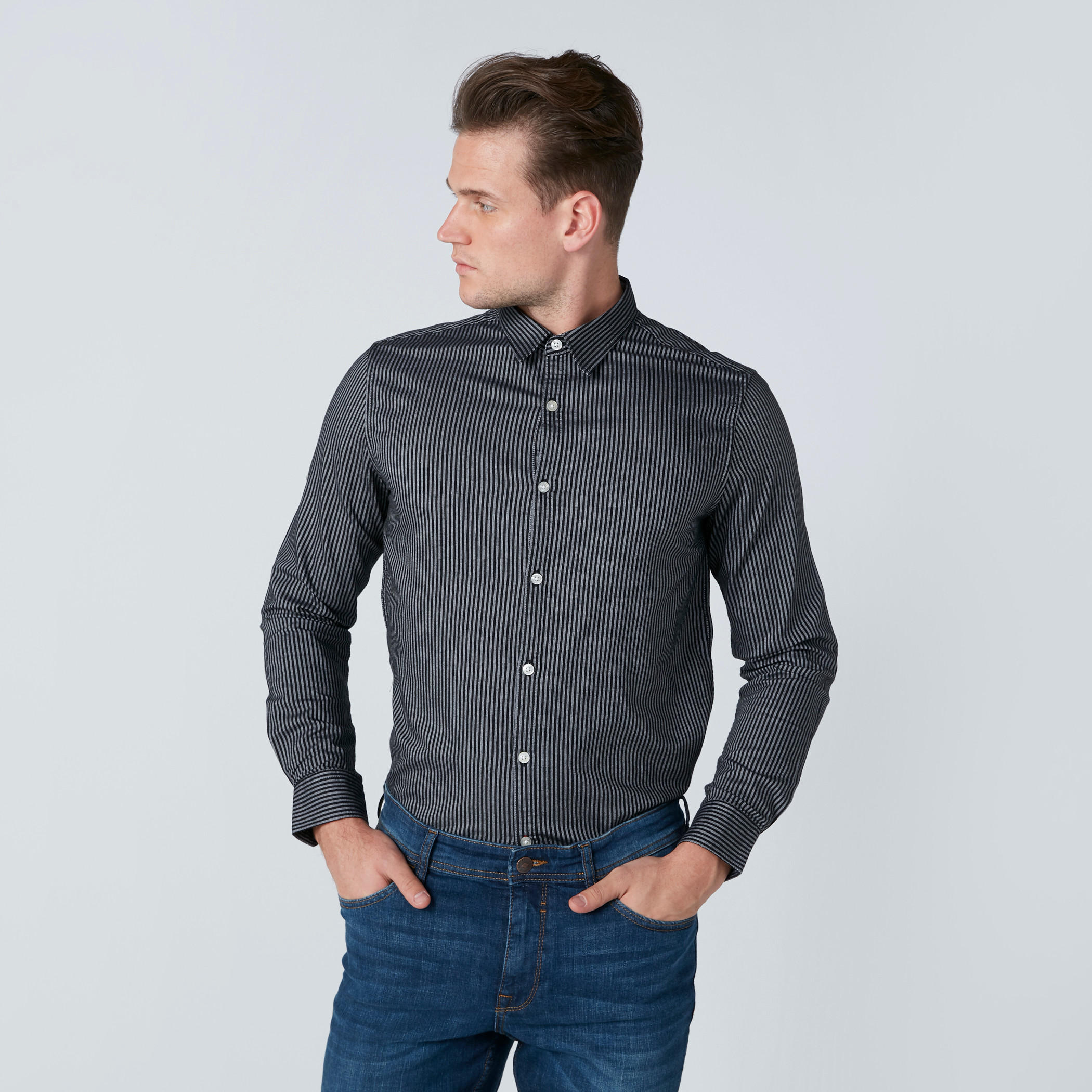 قميص مقلّم بأكمام طويلة وأزرار-men-clothing-shirts-image-2
