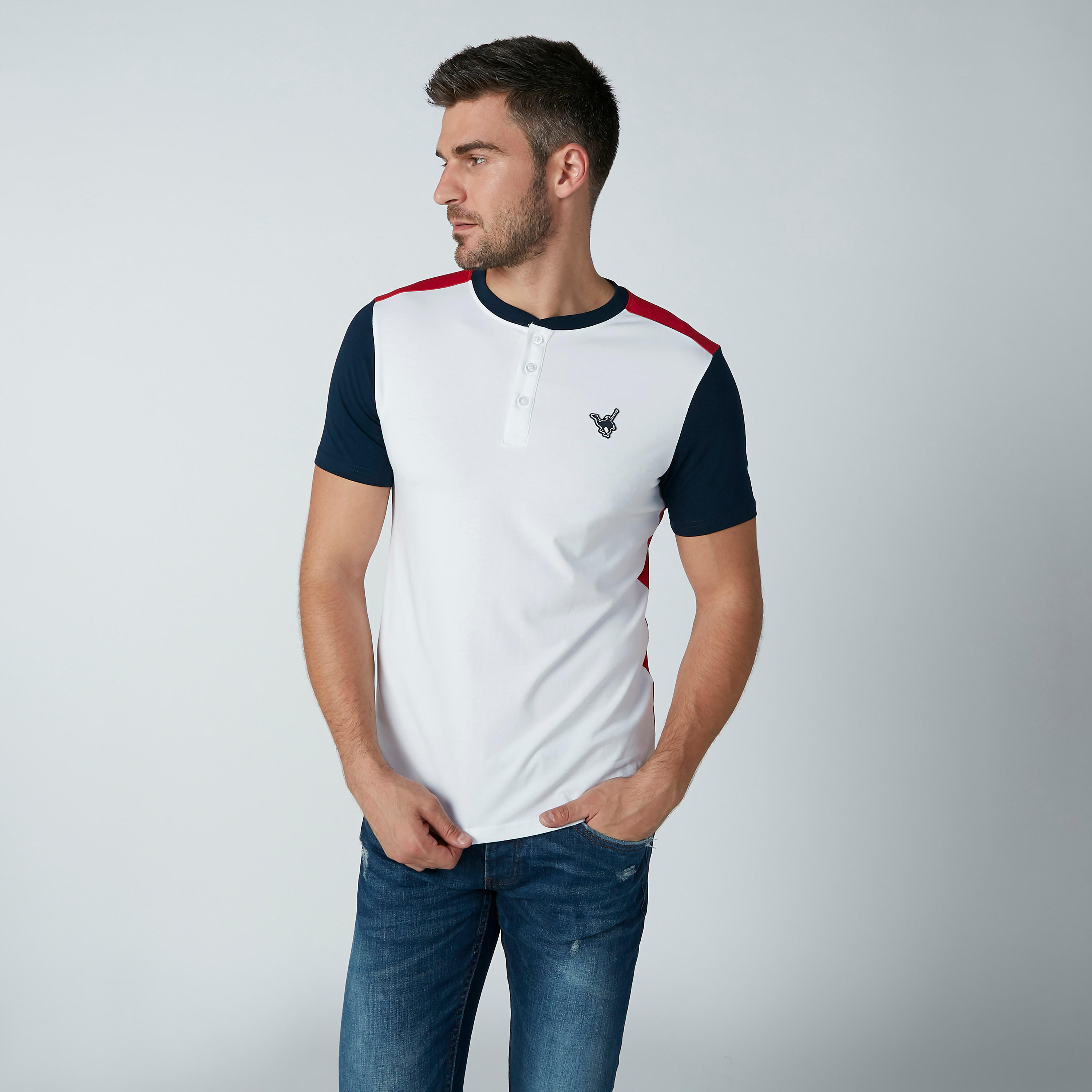 تيشيرت مستدام سادة بياقة هينلي وأكمام قصيرة-men-clothing-tshirtsandpolos-tshirts-image-6