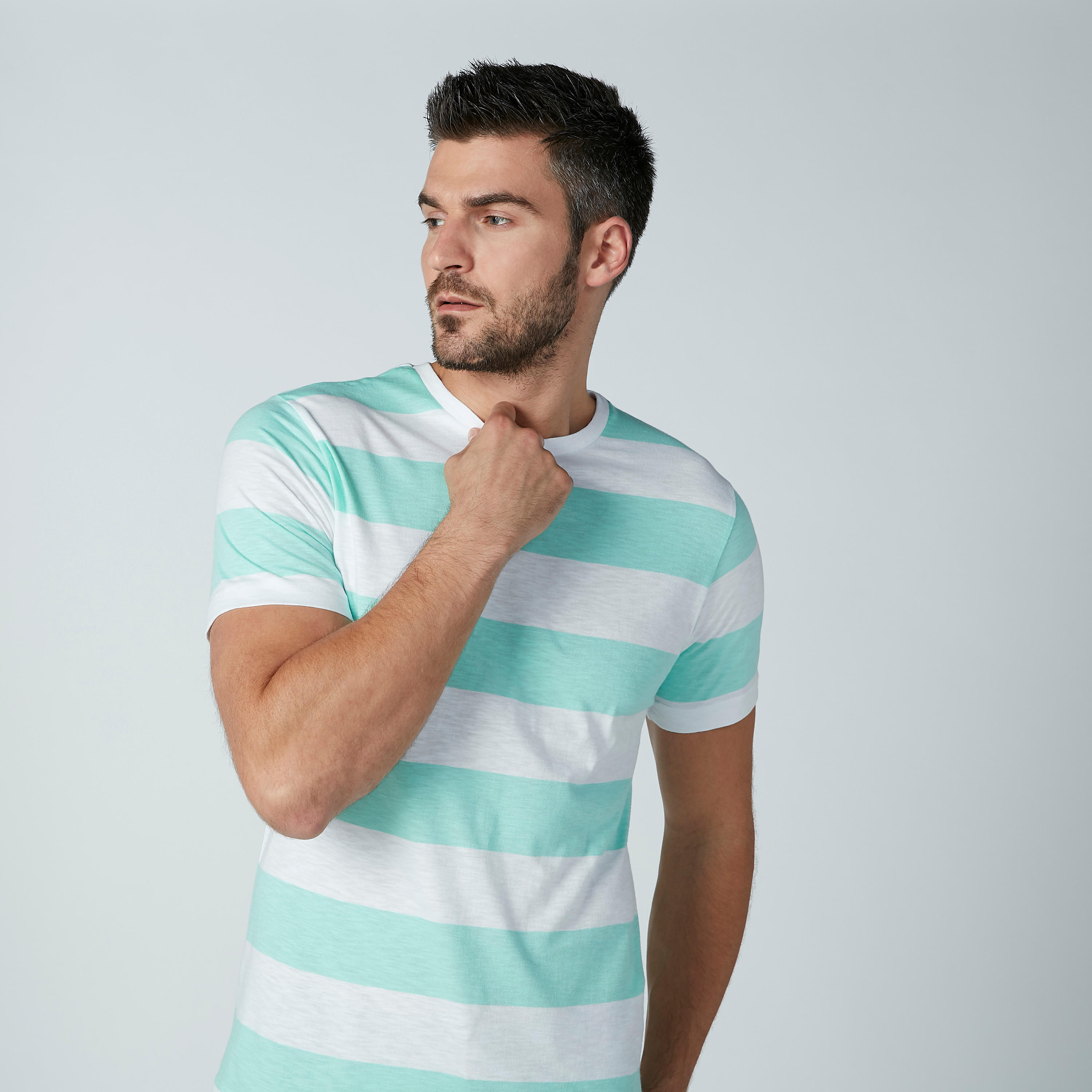 تيشيرت مقلّم بياقة مستديرة وأكمام قصيرة-men-clothing-tshirtsandpolos-tshirts-image-3