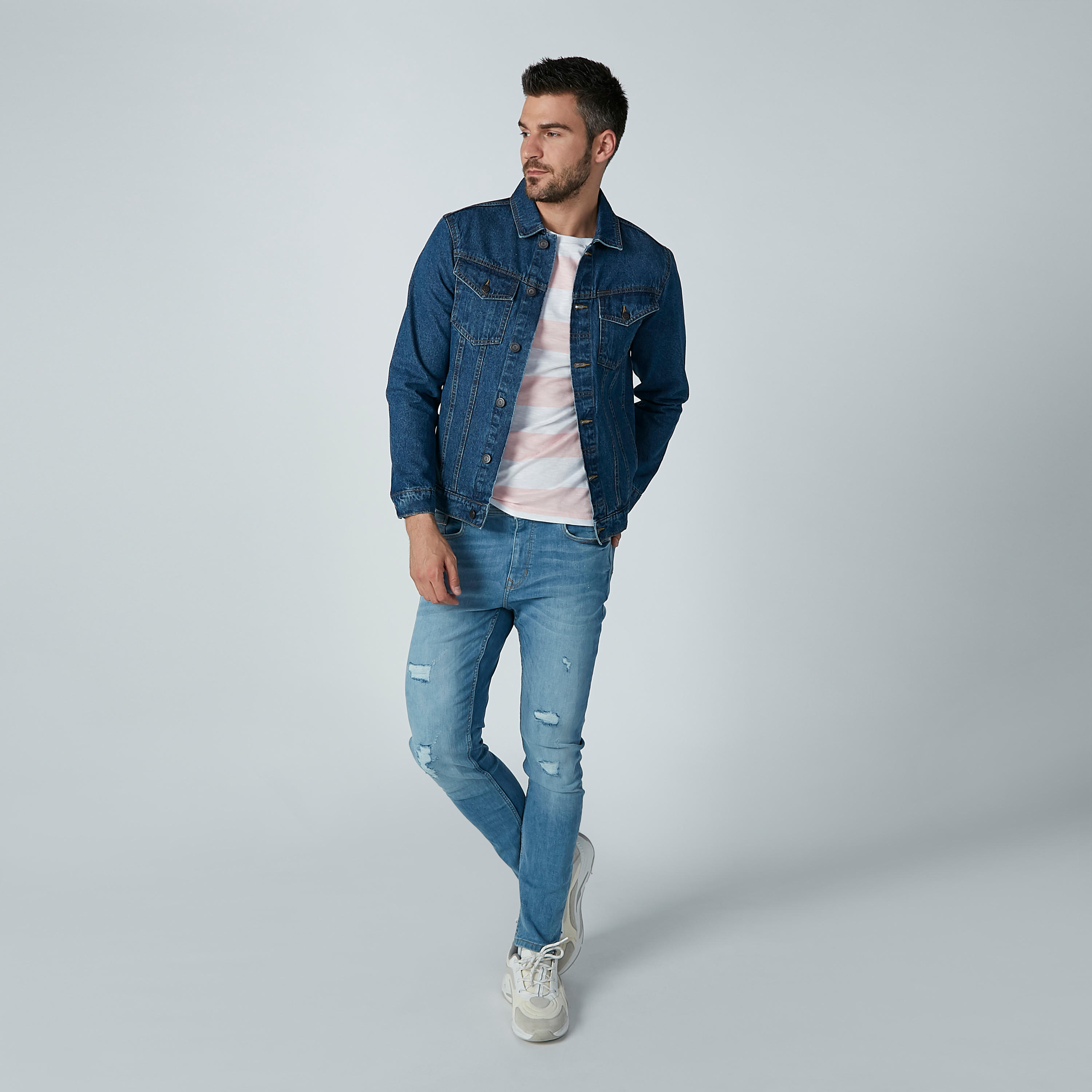 تيشيرت مقلّم بياقة مستديرة وأكمام قصيرة-men-clothing-tshirtsandpolos-tshirts-image-2
