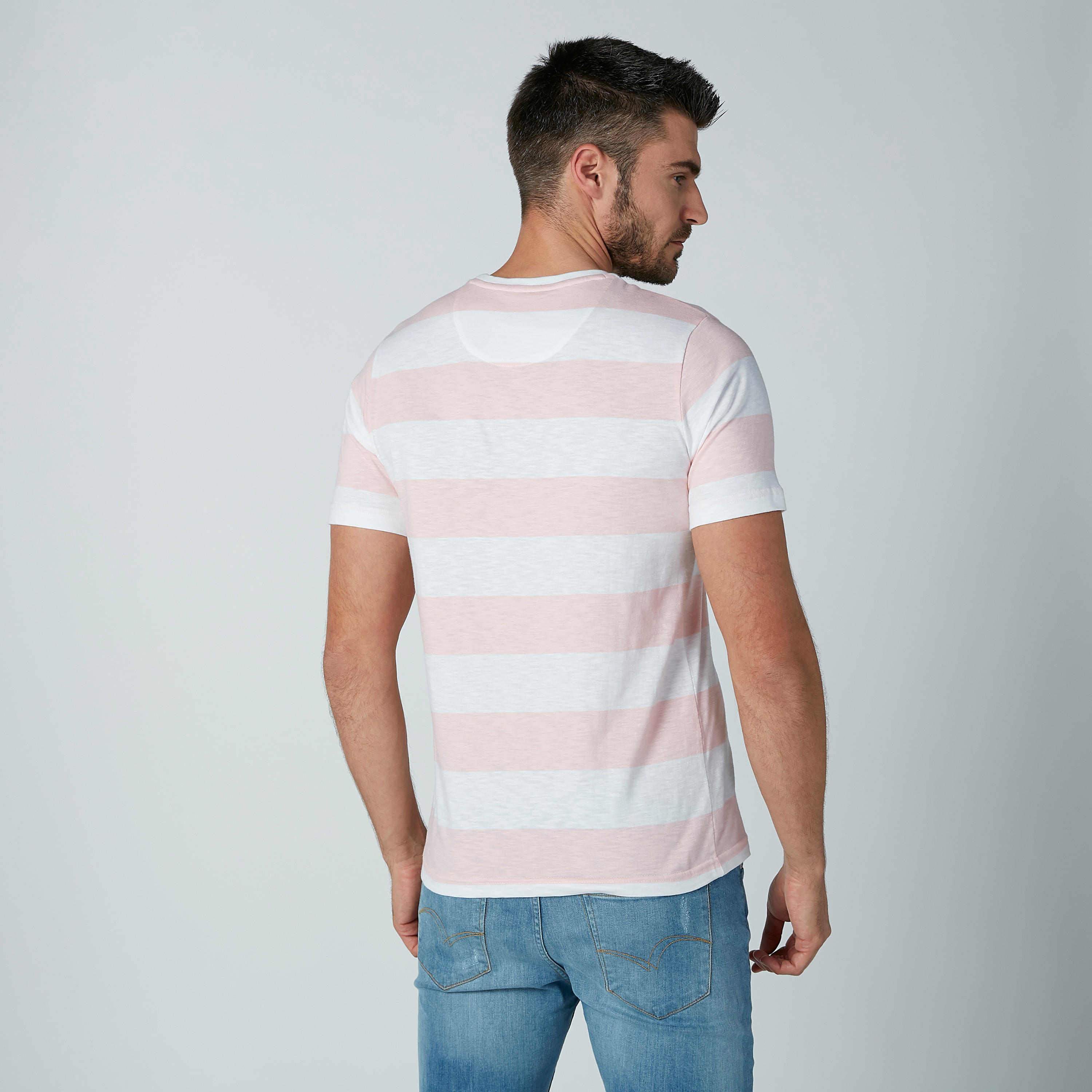 تيشيرت مقلّم بياقة مستديرة وأكمام قصيرة-men-clothing-tshirtsandpolos-tshirts-image-3