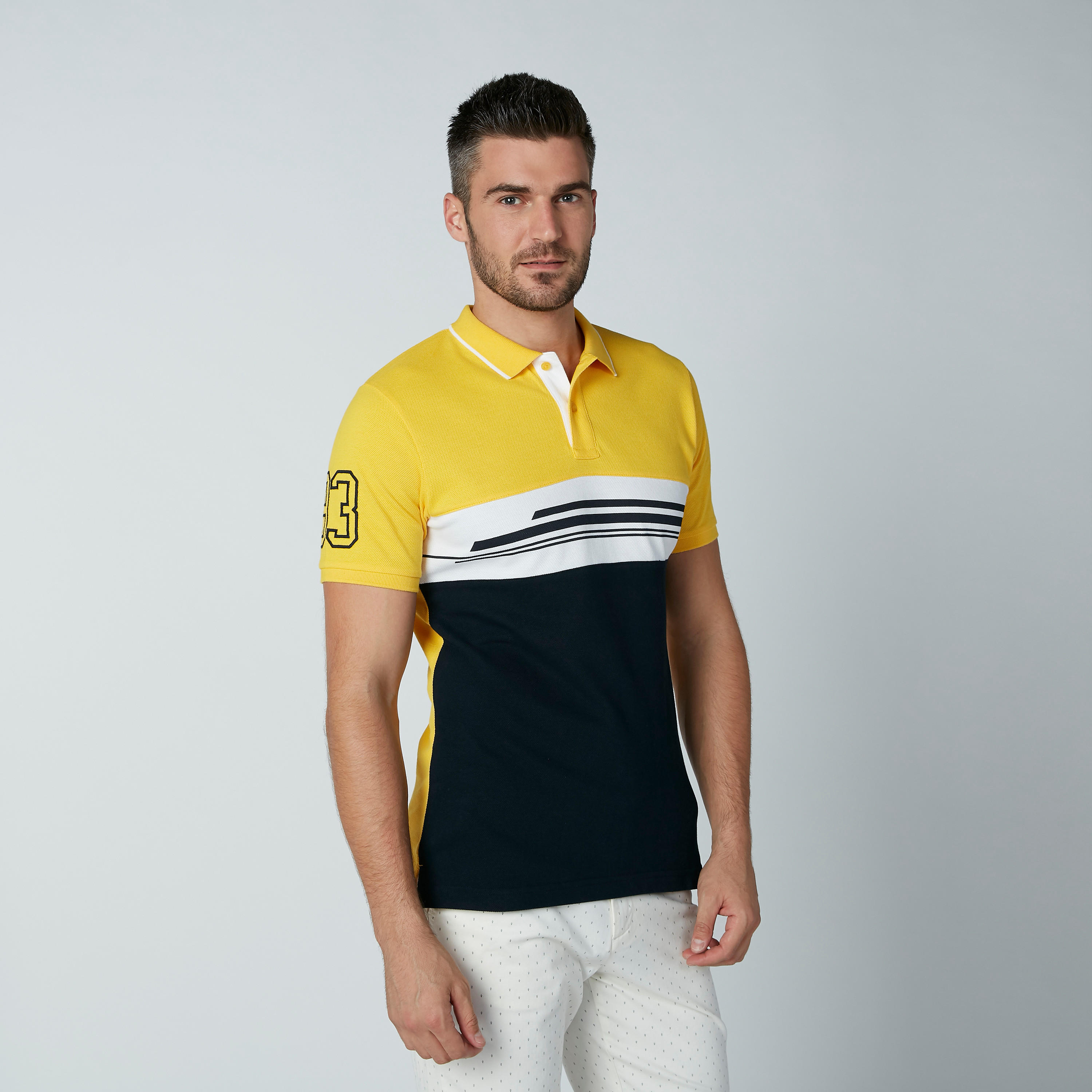 تيشرت بياقة بولو وأكمام قصيرة وطبعات-men-clothing-tshirtsandpolos-polos-image-1