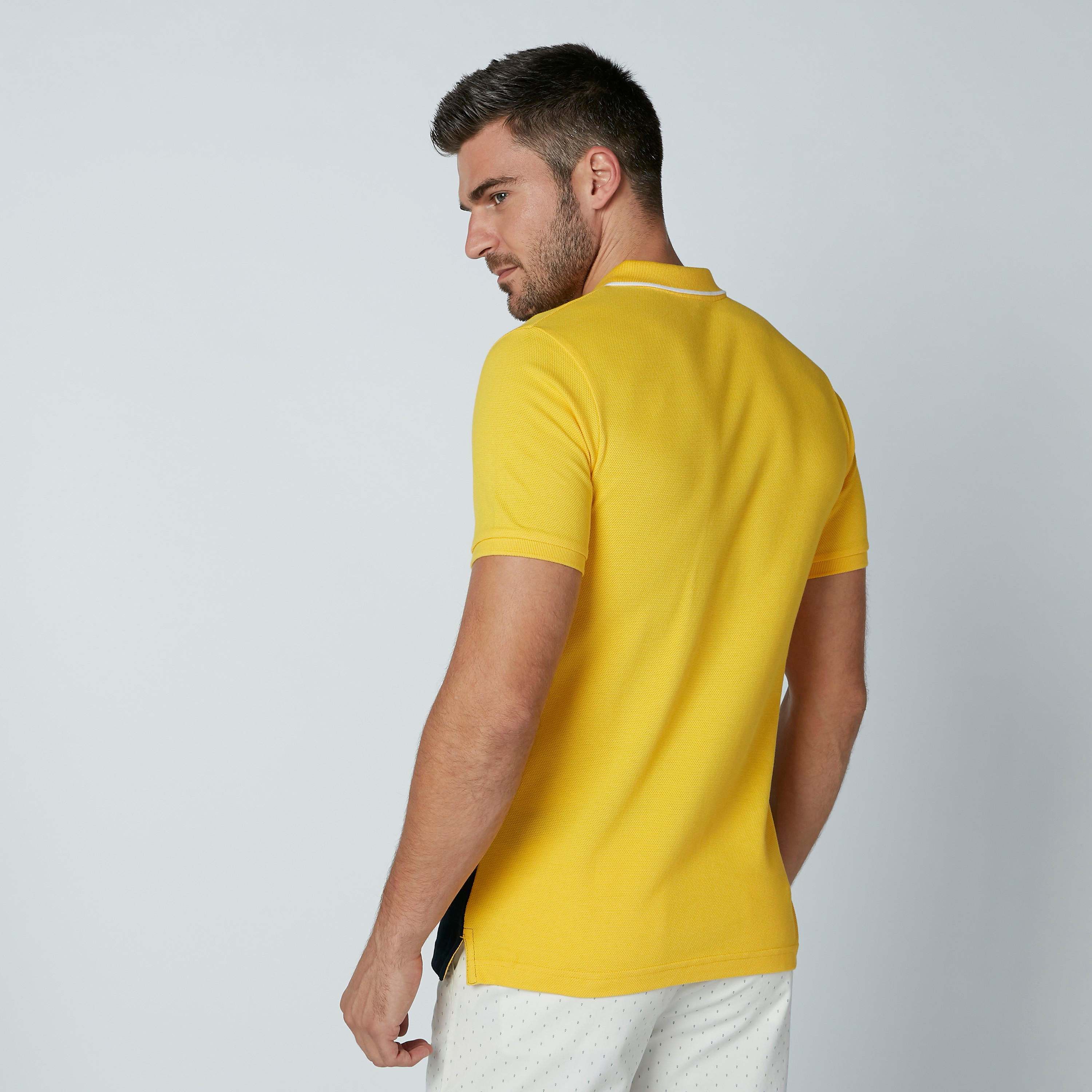 تيشرت بياقة بولو وأكمام قصيرة وطبعات-men-clothing-tshirtsandpolos-polos-image-4