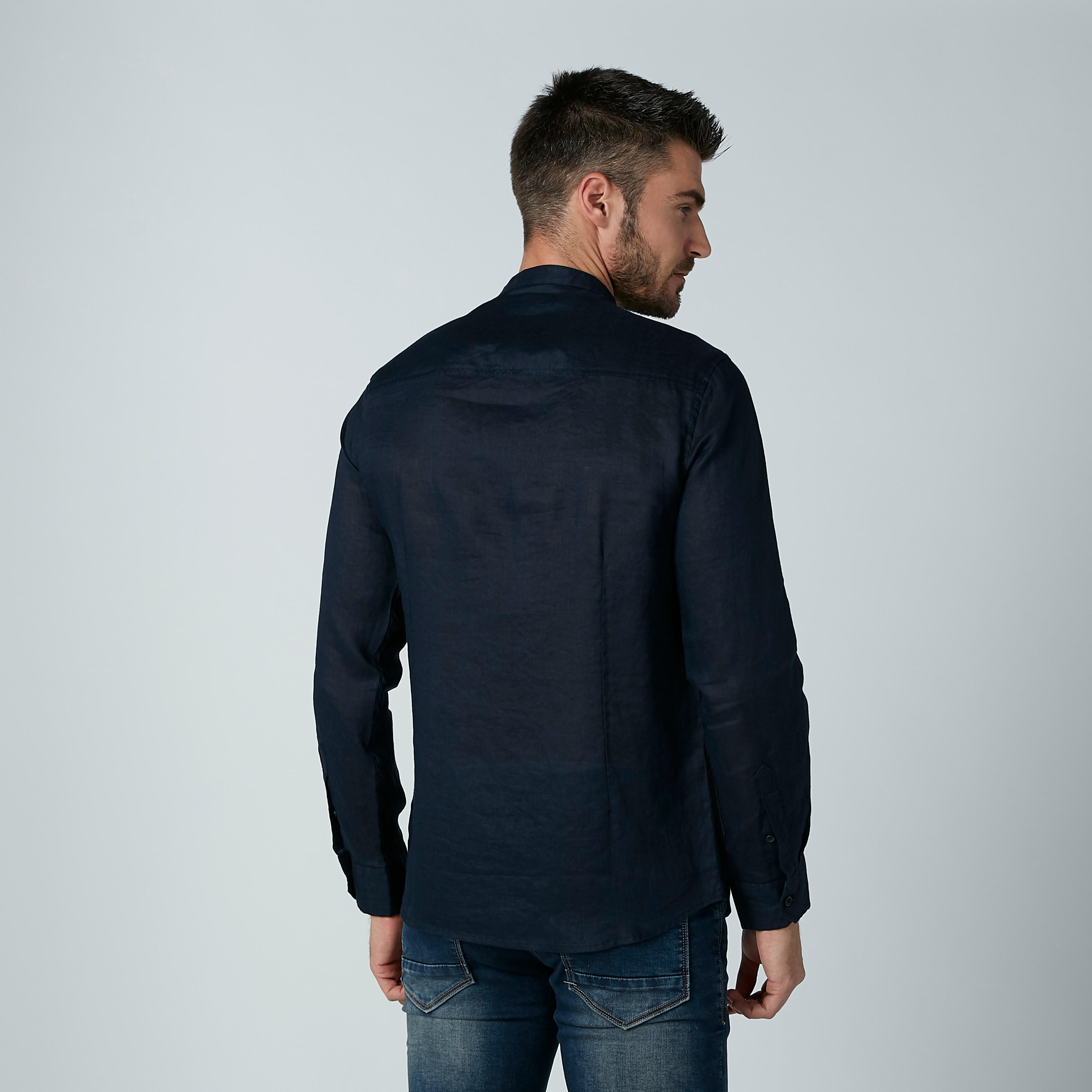 قميص بأكمام طويلة وياقة ماندارين وأزرار-men-clothing-shirts-image-4