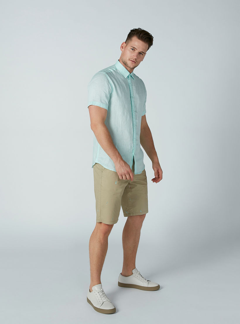 قميص كاجوال سادة بأكمام قصيرة وأزرار-men-clothing-shirts-image-3