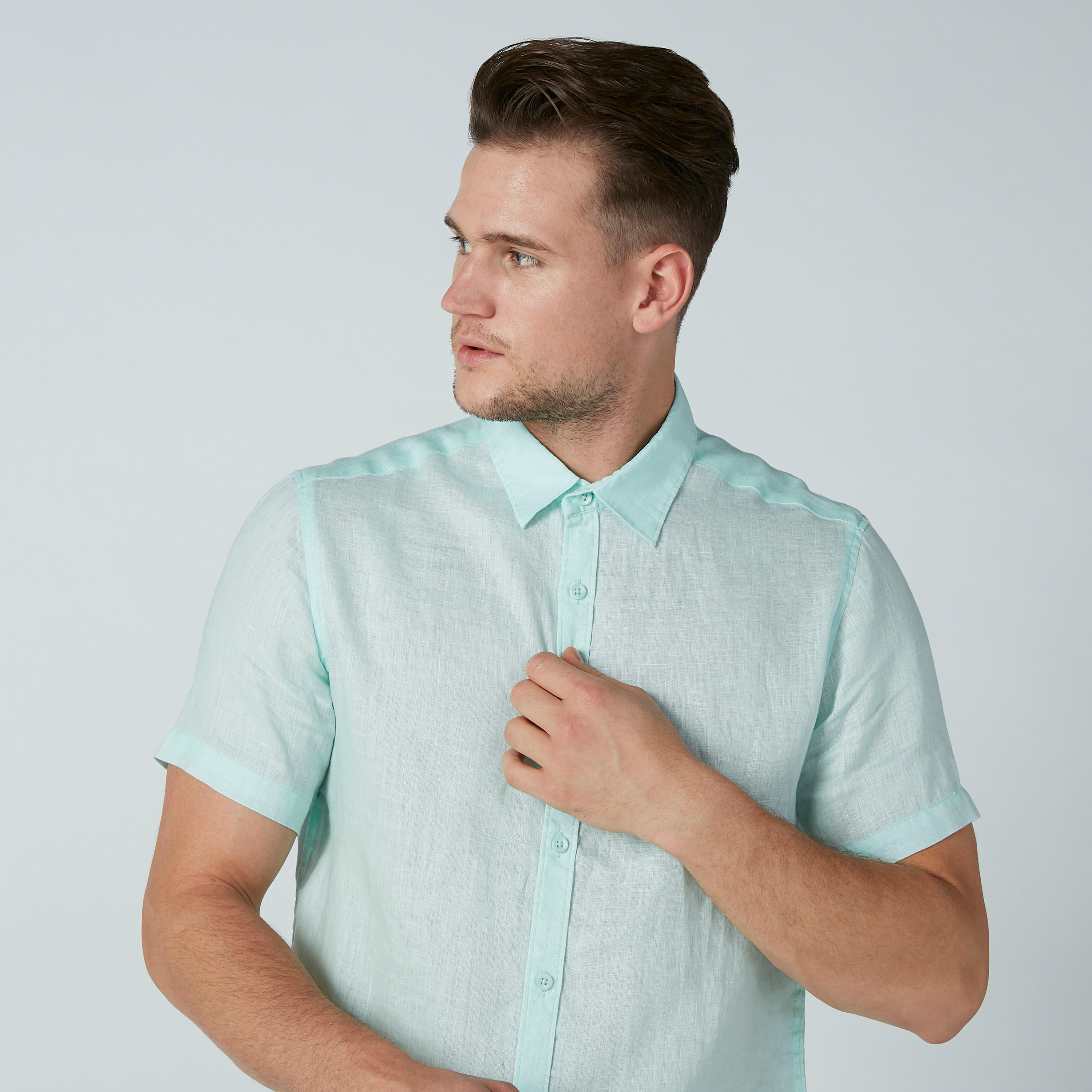 قميص كاجوال سادة بأكمام قصيرة وأزرار-men-clothing-shirts-image-3