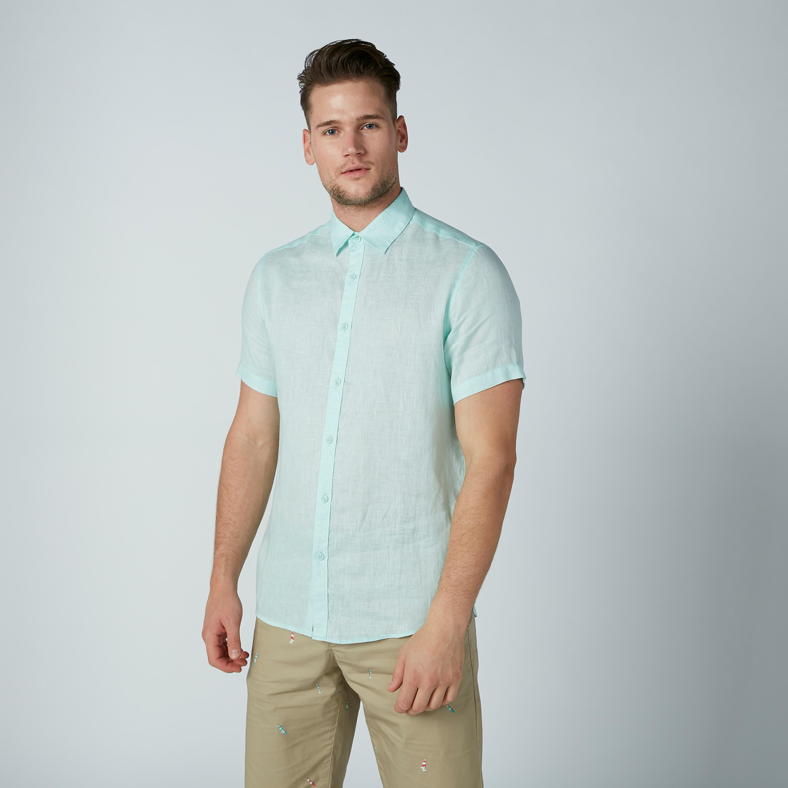 قميص كاجوال سادة بأكمام قصيرة وأزرار-men-clothing-shirts-image-1