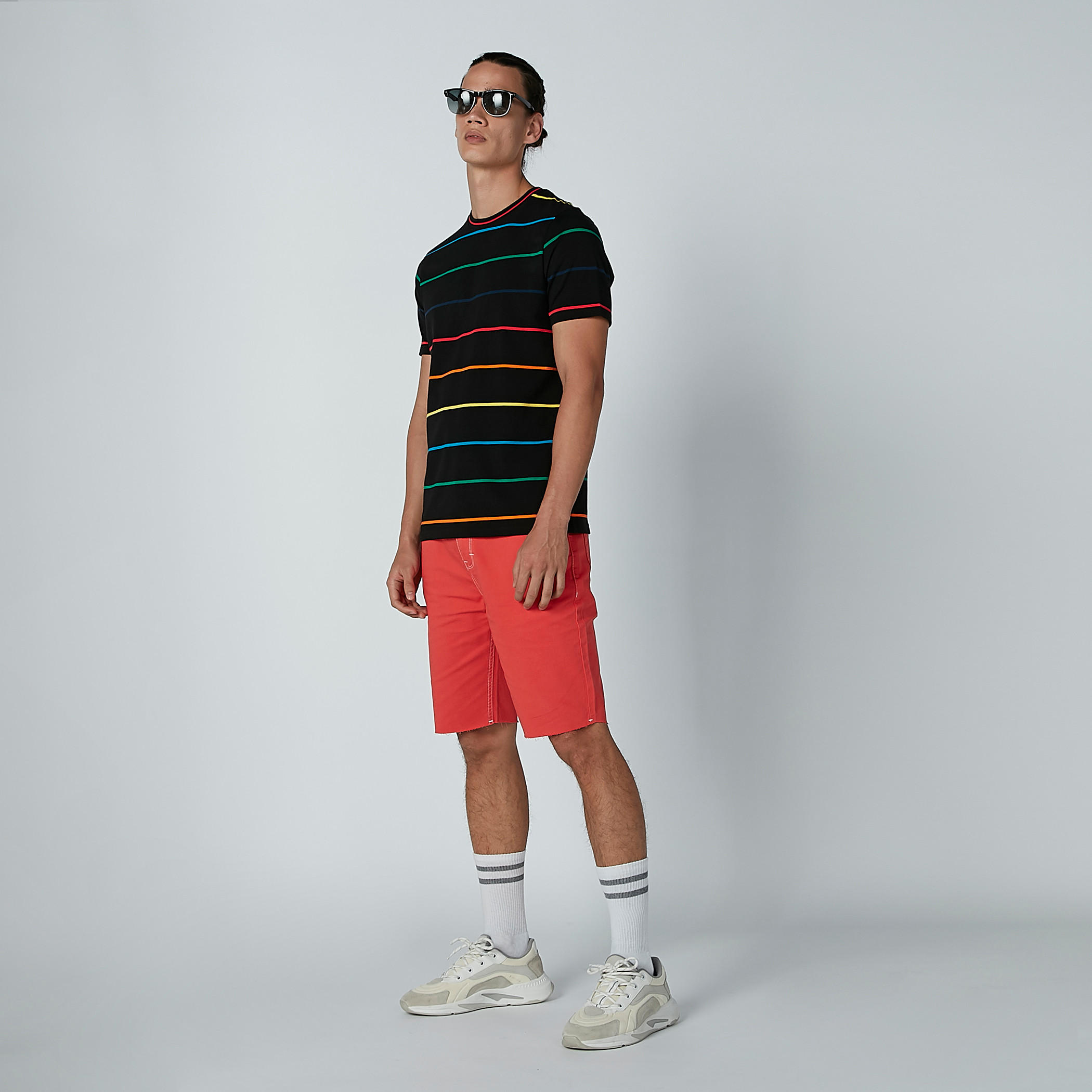 تيشيرت مقلّم بياقة مستديرة وأكمام قصيرة-men-clothing-tshirtsandpolos-tshirts-image-2
