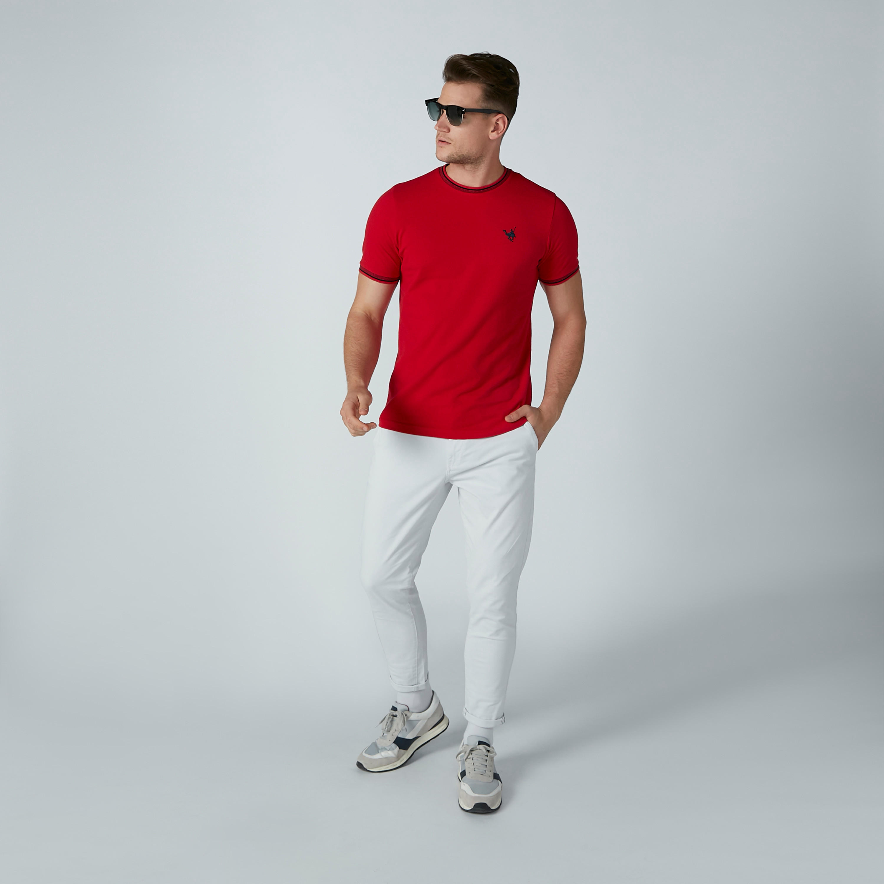 قميص سادة بياقة مستديرة وأكمام قصيرة-men-clothing-tshirtsandpolos-tshirts-image-4