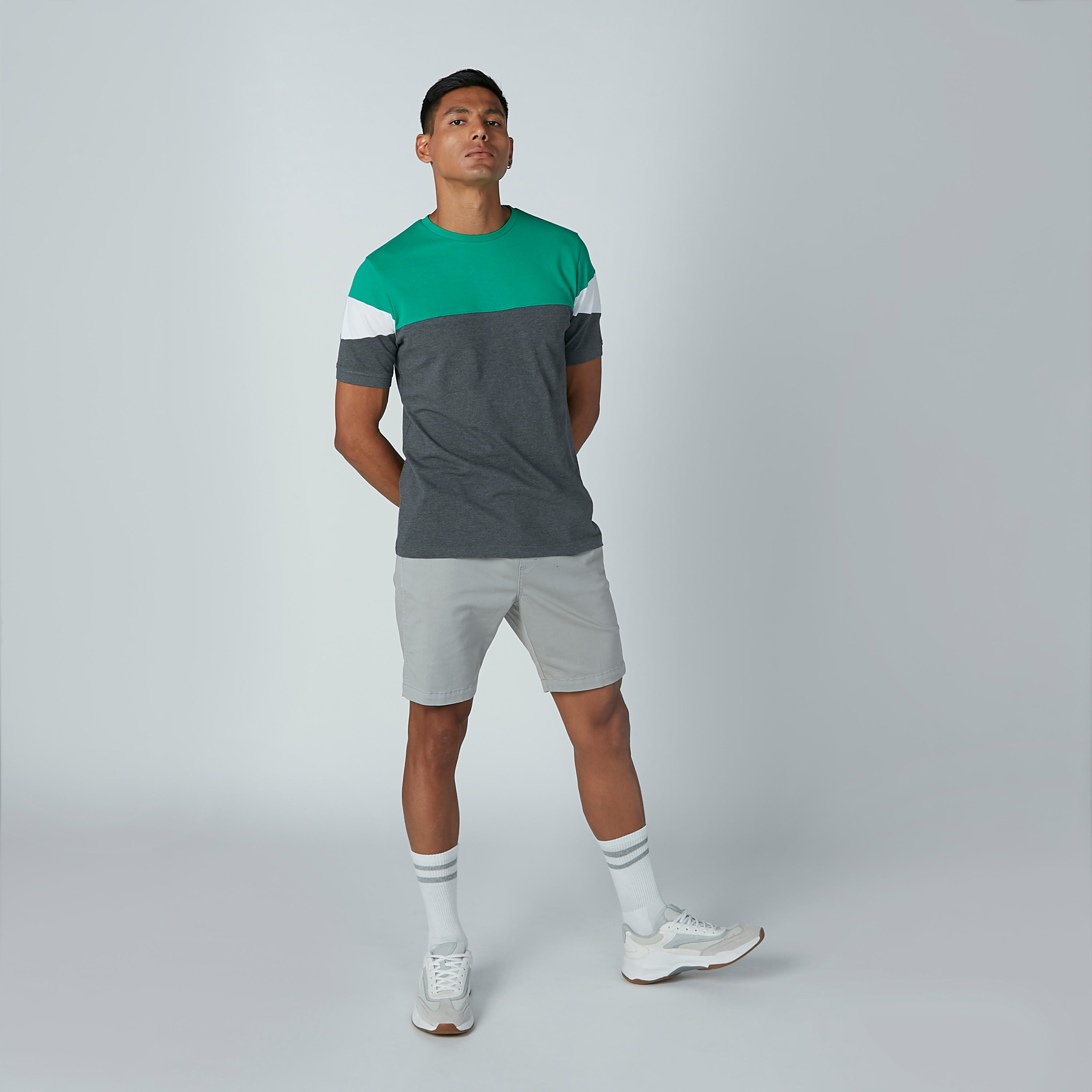 تيشيرت سادة بياقة مستديرة وأكمام قصيرة-men-clothing-tshirtsandpolos-tshirts-image-1