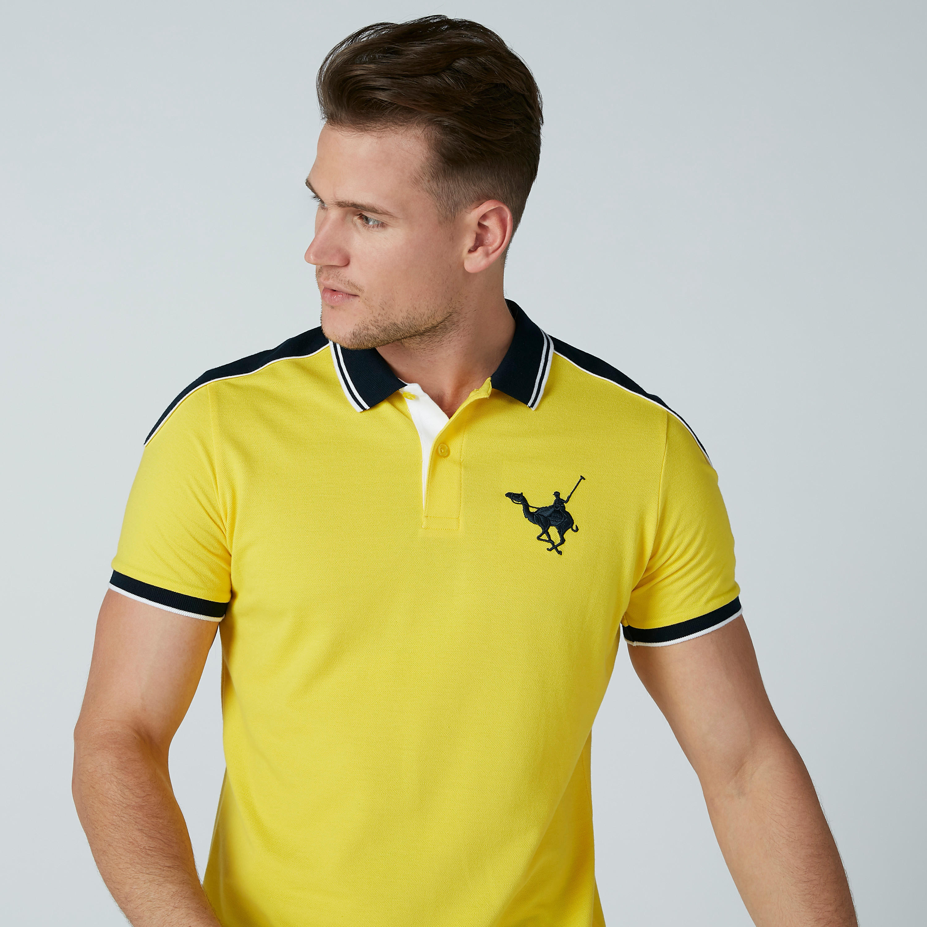 تيشرت سادة بياقة بولو وأكمام قصيرة-men-clothing-tshirtsandpolos-polos-image-3