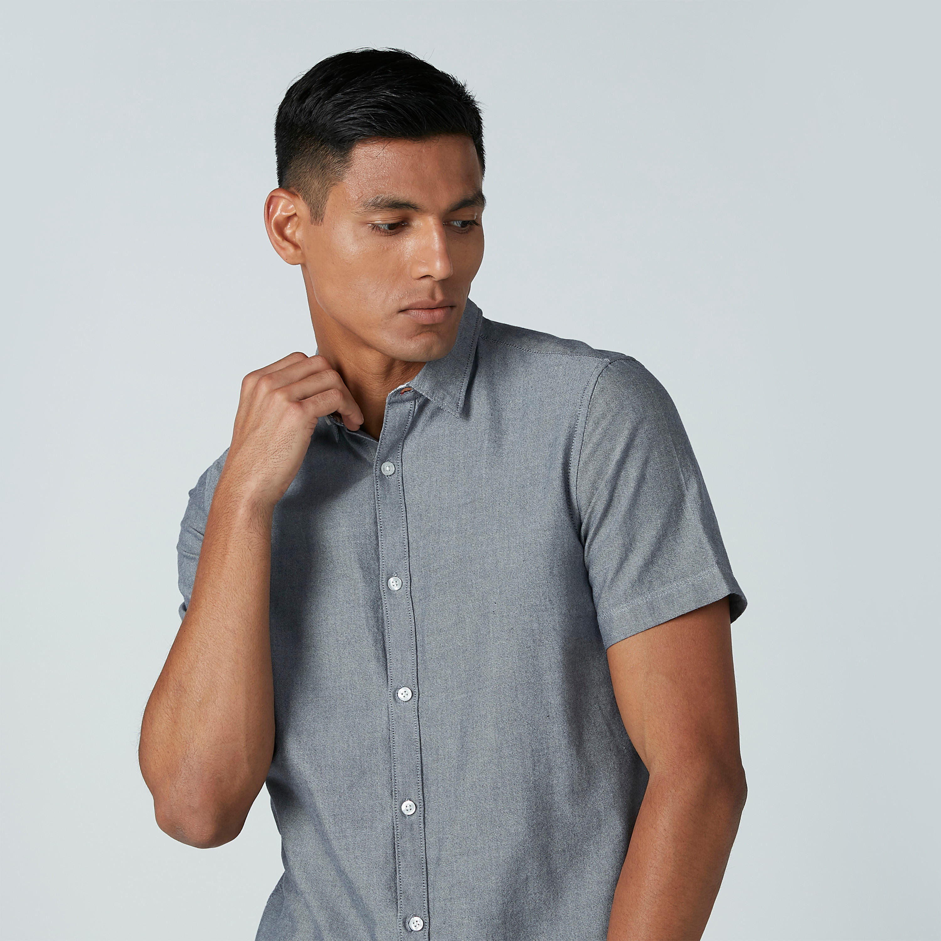 قميص سادة بأكمام قصيرة-men-clothing-shirts-image-3