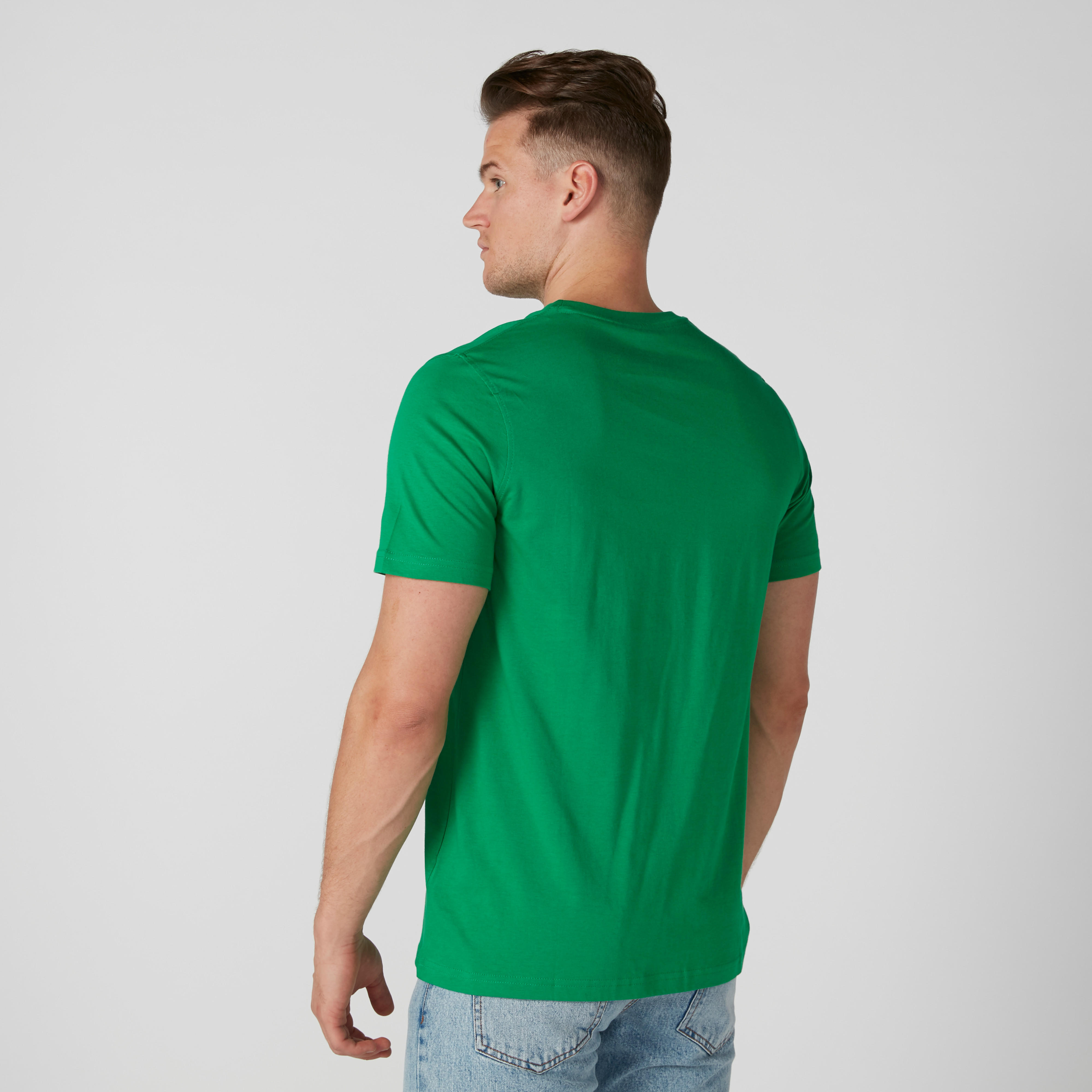 تيشيرت بياقة مستديرة وأكمام قصيرة وطبعات نصيّة-men-clothing-tshirtsandpolos-tshirts-image-2