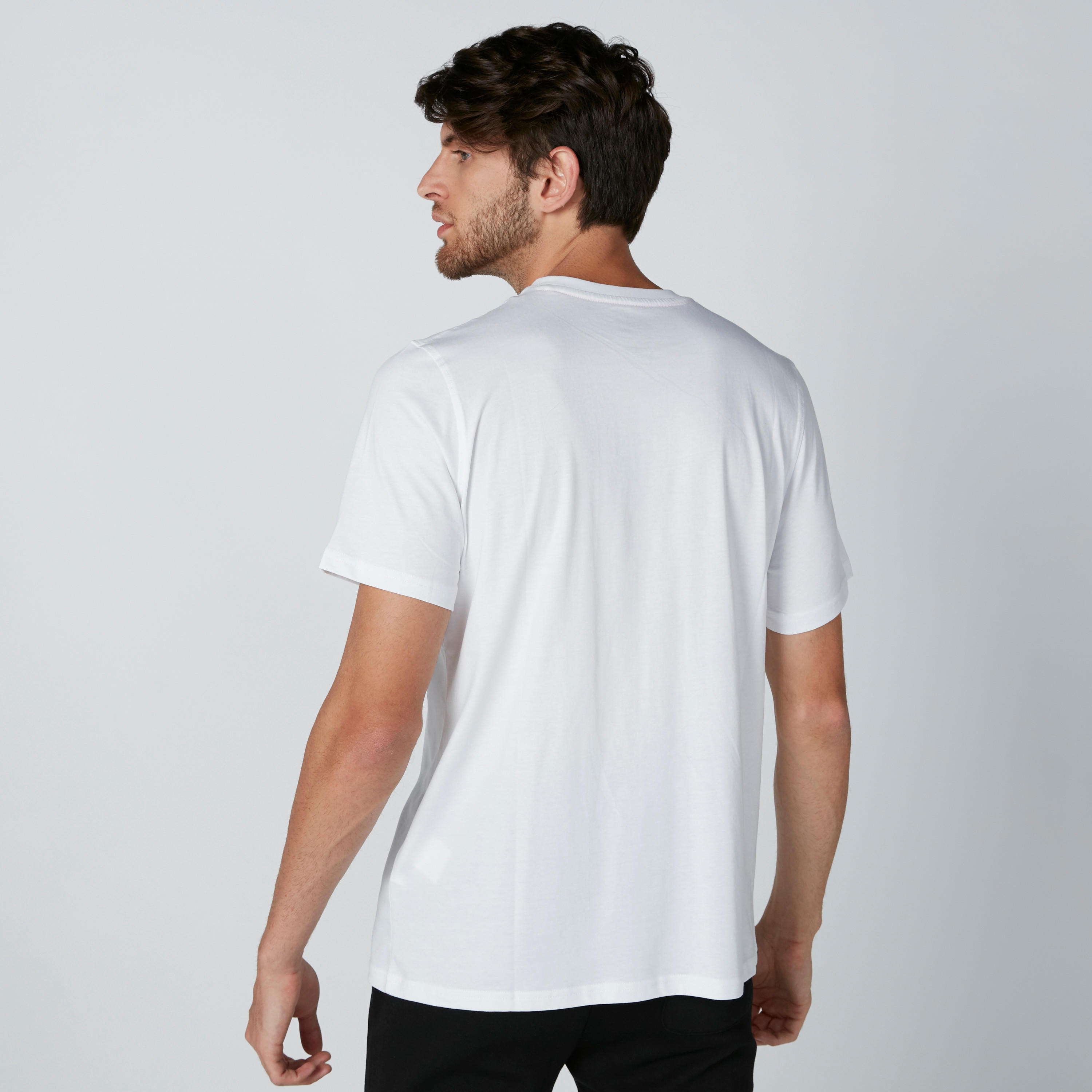 تيشيرت بياقة مستديرة وأكمام قصيرة وطبعات-men-clothing-tshirtsandpolos-tshirts-image-2