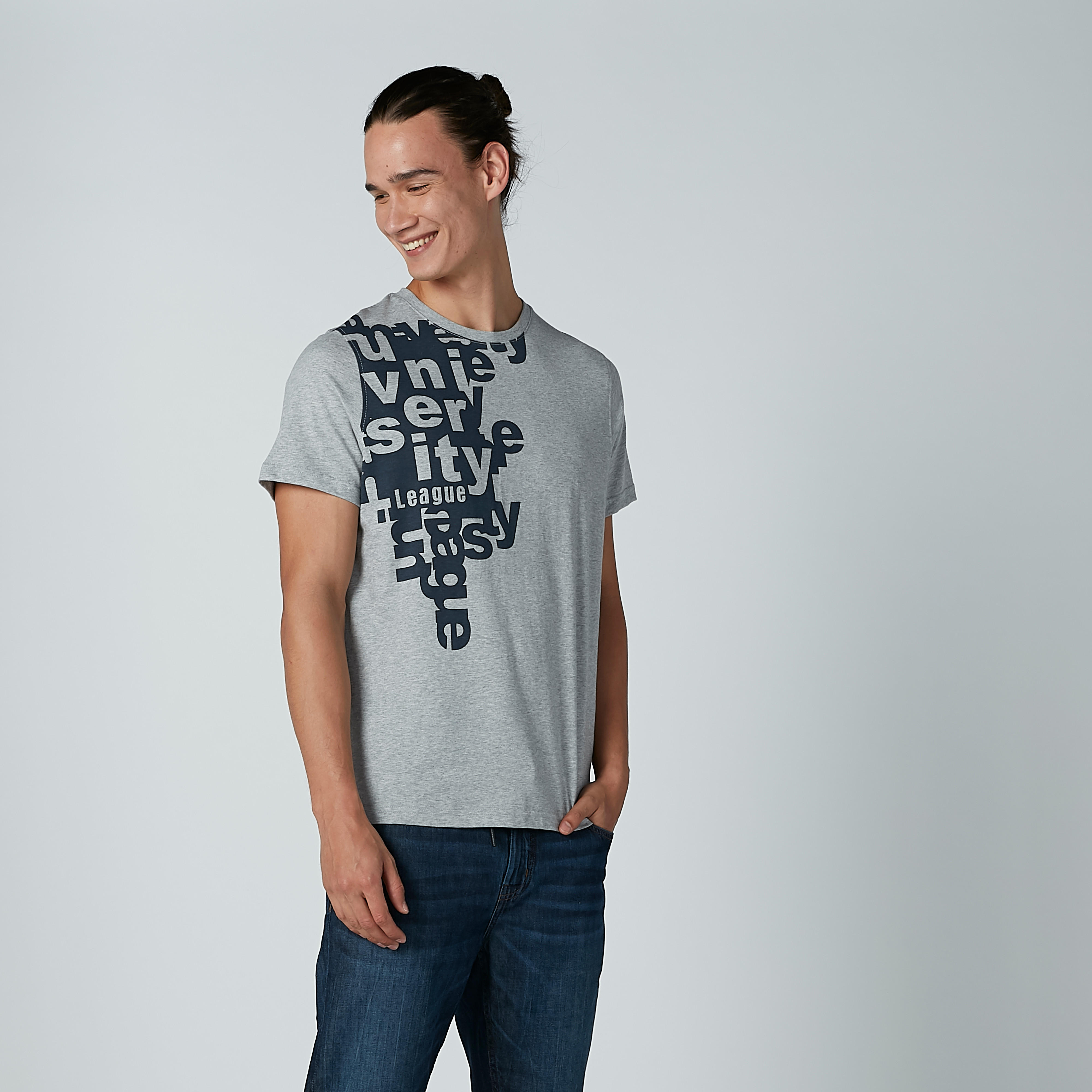 تيشيرت بطبعات وياقة مستديرة وأكمام قصيرة-men-clothing-tshirtsandpolos-tshirts-image-2