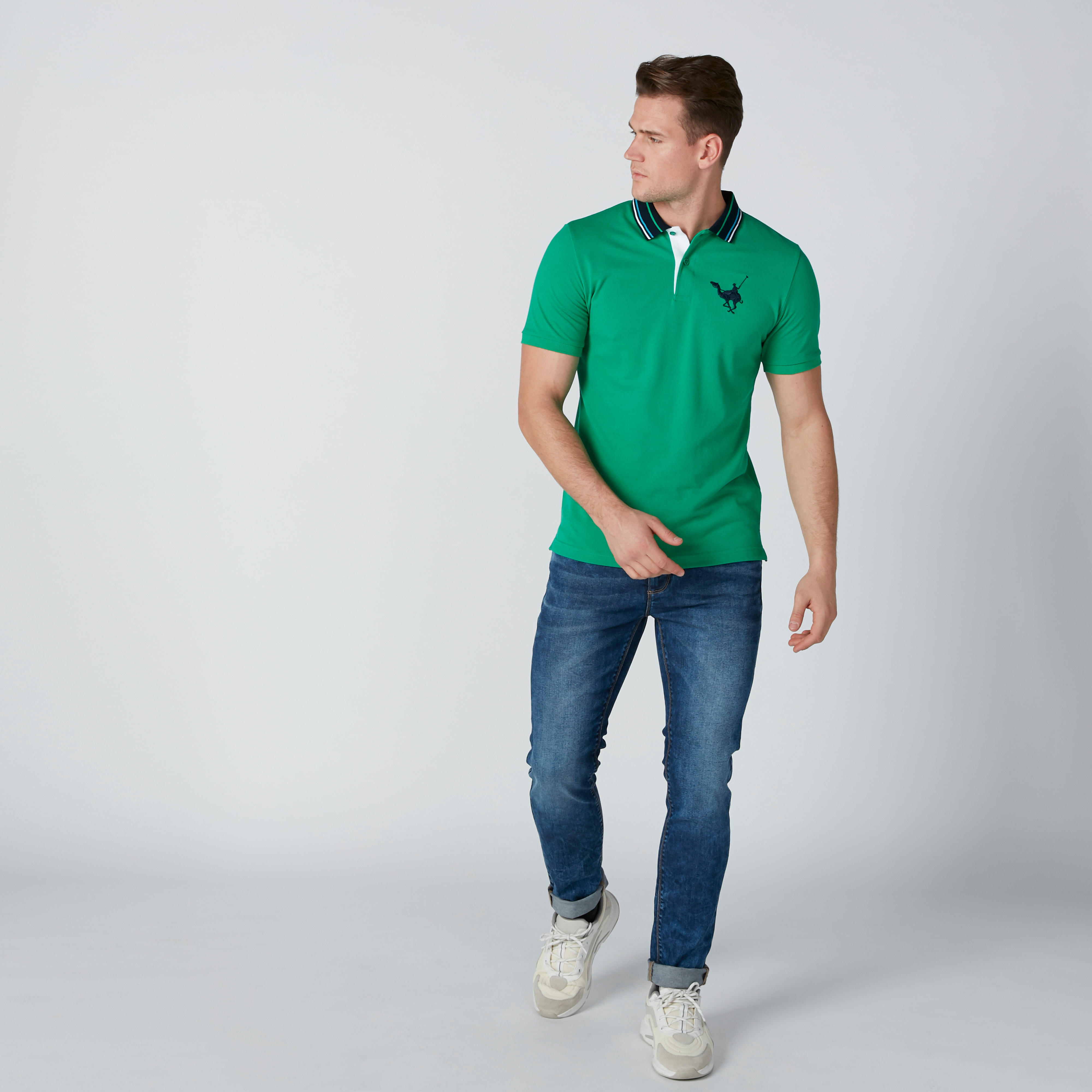 تيشيرت مطرّز بياقة بولو وأكمام قصيرة-men-clothing-tshirtsandpolos-polos-image-1