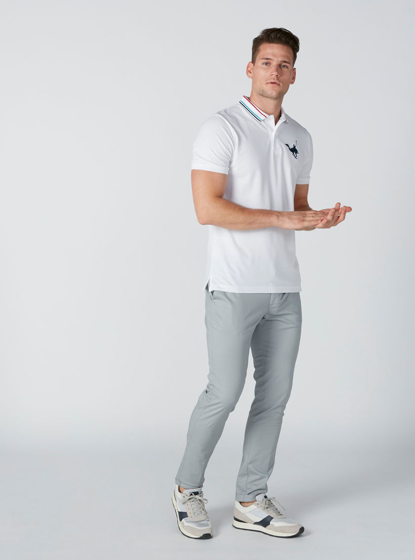 تيشيرت مطرّز بياقة بولو وأكمام قصيرة-men-clothing-tshirtsandpolos-polos-image-3