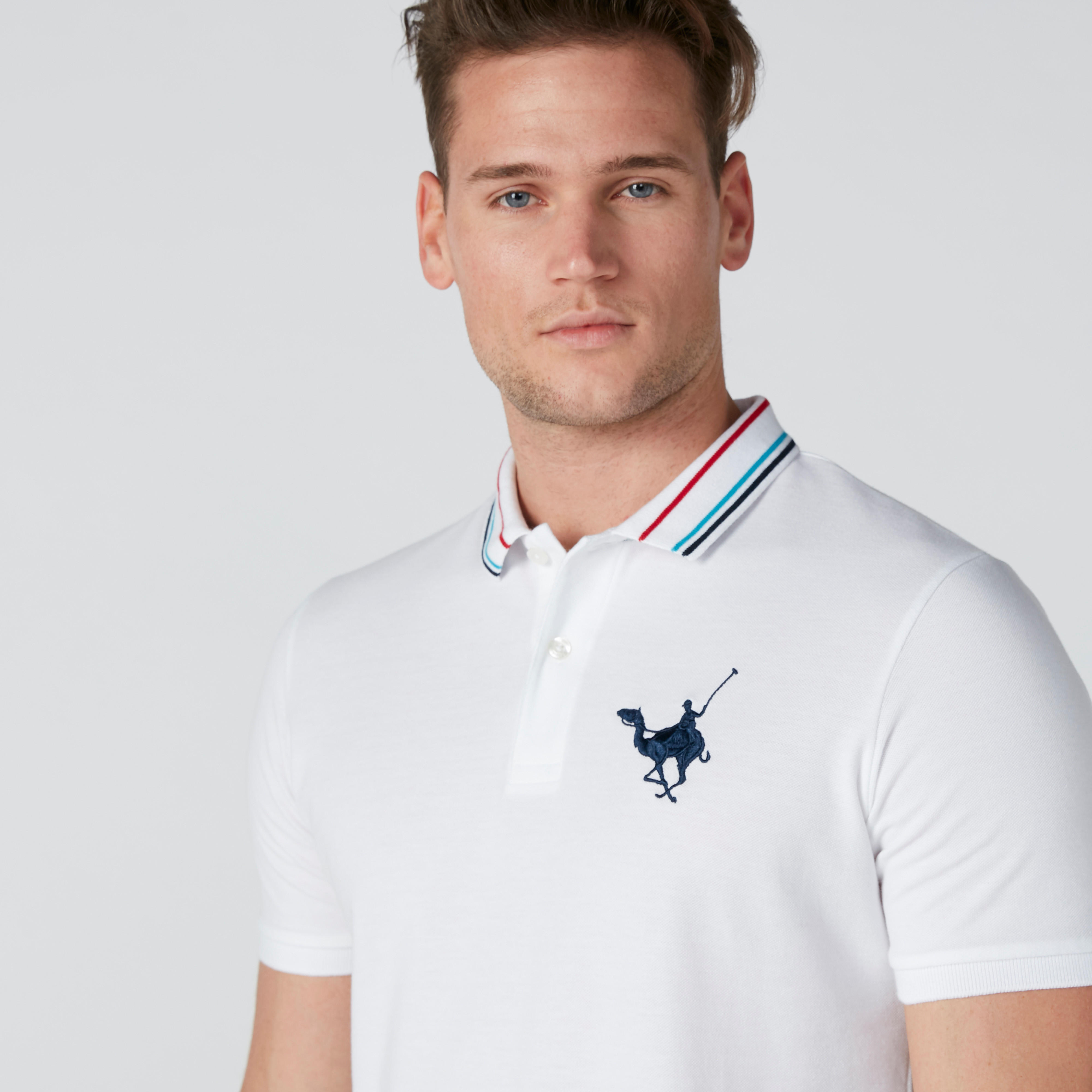 تيشيرت مطرّز بياقة بولو وأكمام قصيرة-men-clothing-tshirtsandpolos-polos-image-4