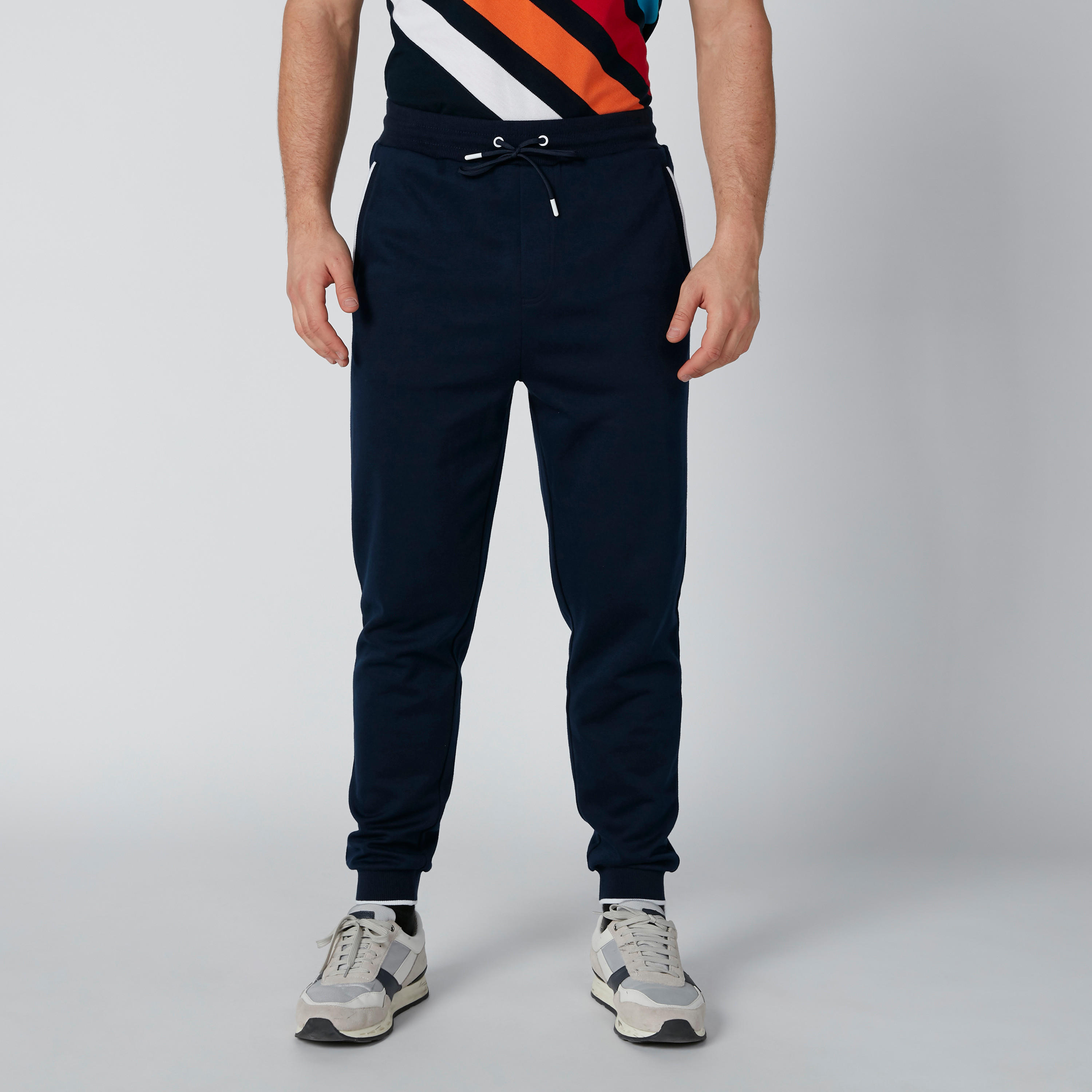 بنطال رياضي بقصة عادية وجيوب-men-clothing-bottoms-joggers-image-3