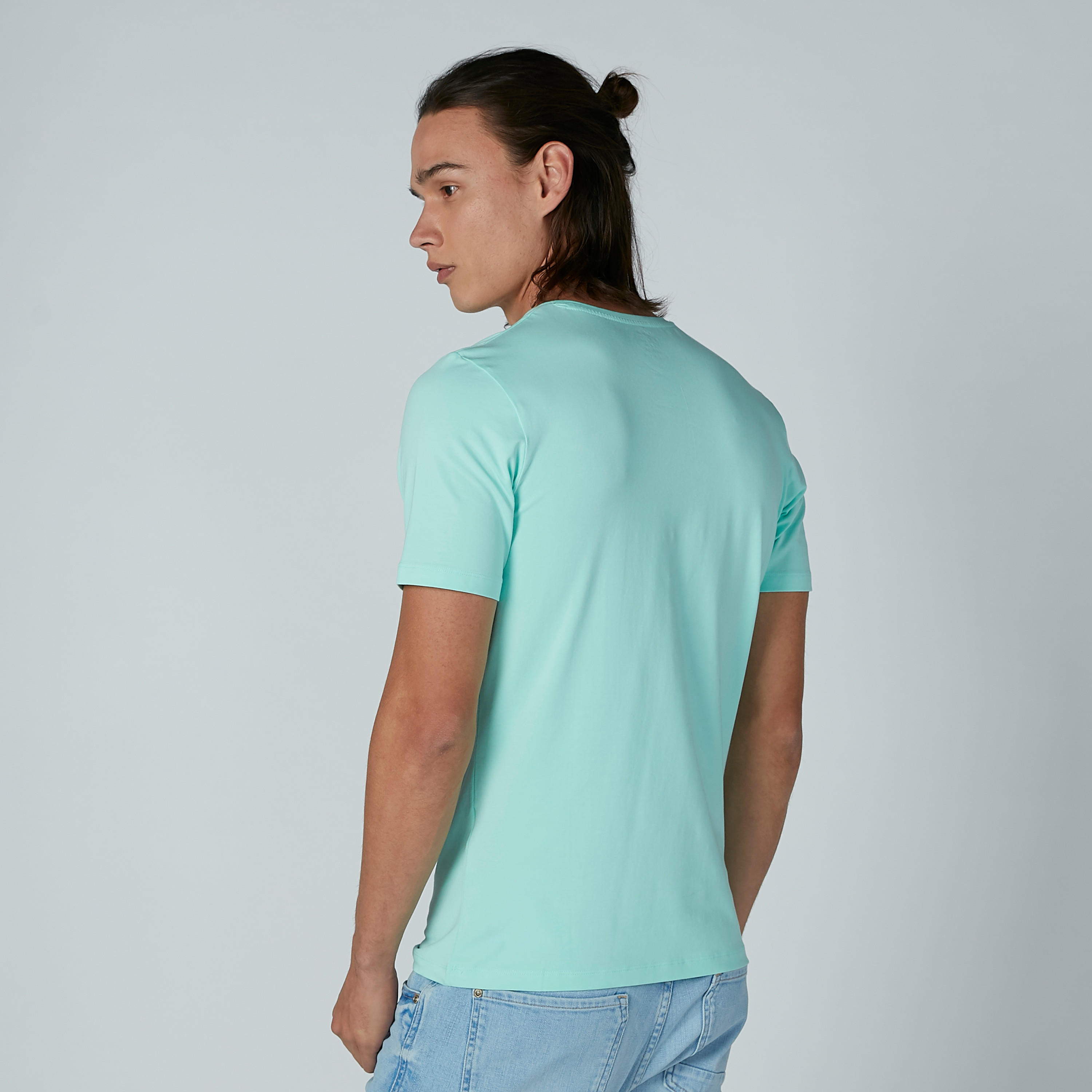 تيشيرت سادة بياقة مستديرة وأكمام قصيرة-men-clothing-tshirtsandpolos-tshirts-image-3