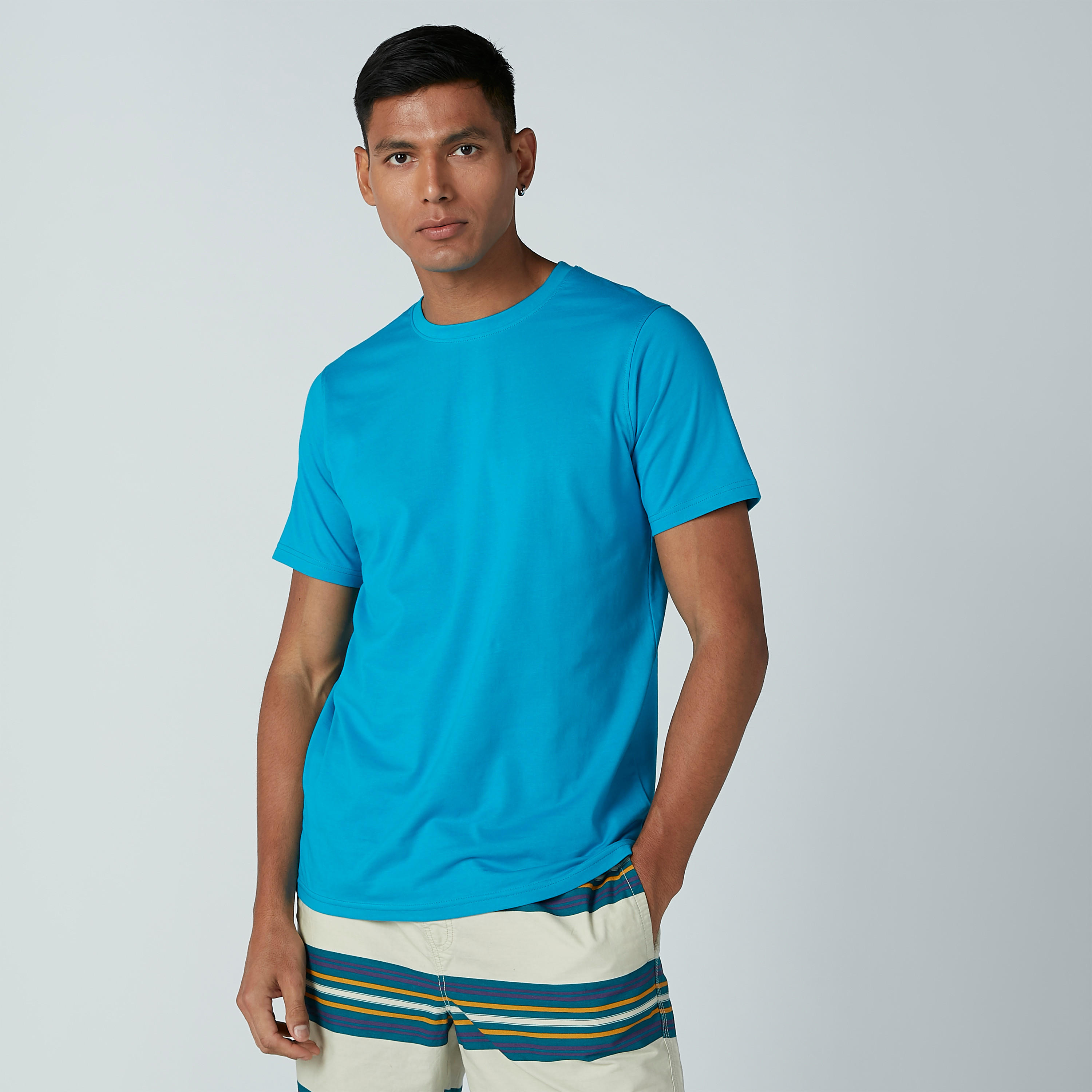 تيشرت سادة بياقة مستديرة وأكمام قصيرة-men-clothing-tshirtsandpolos-tshirts-image-3