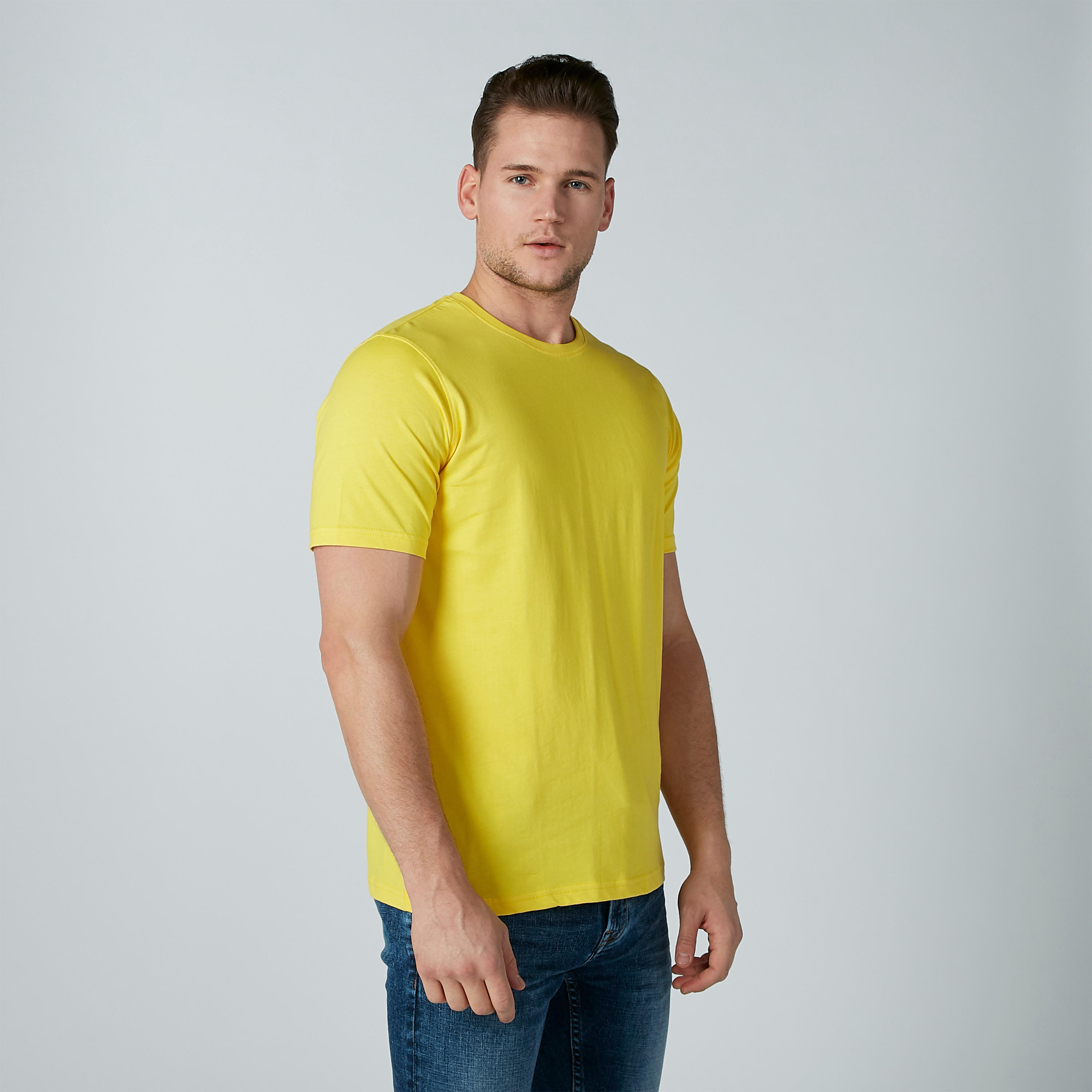 تيشرت سادة بياقة مستديرة وأكمام قصيرة-men-clothing-tshirtsandpolos-tshirts-image-1