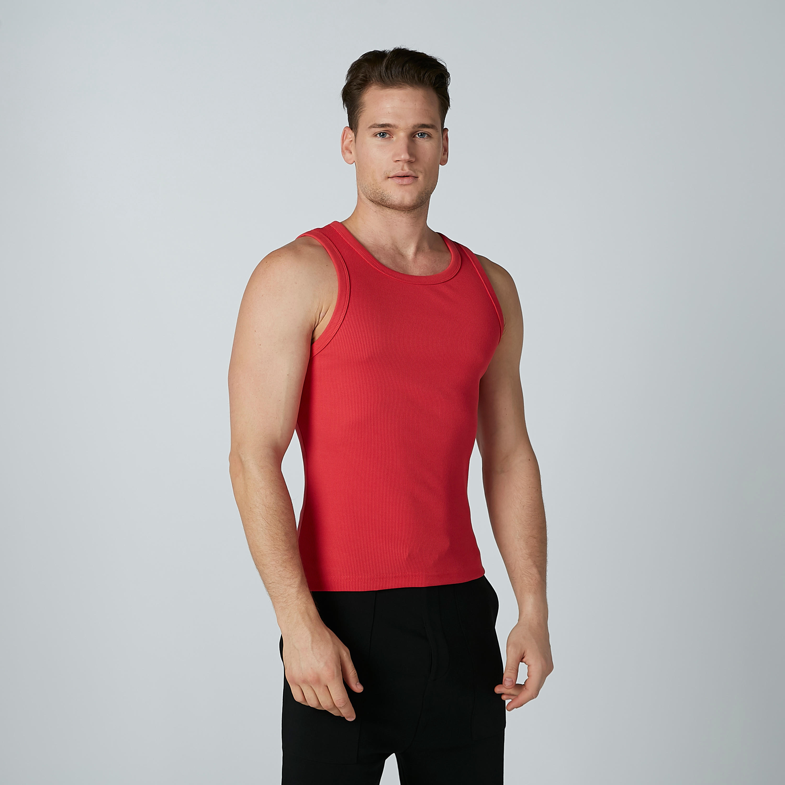 فيست دون أكمام بياقة عميقة-men-clothing-tshirtsandpolos-vests-image-2