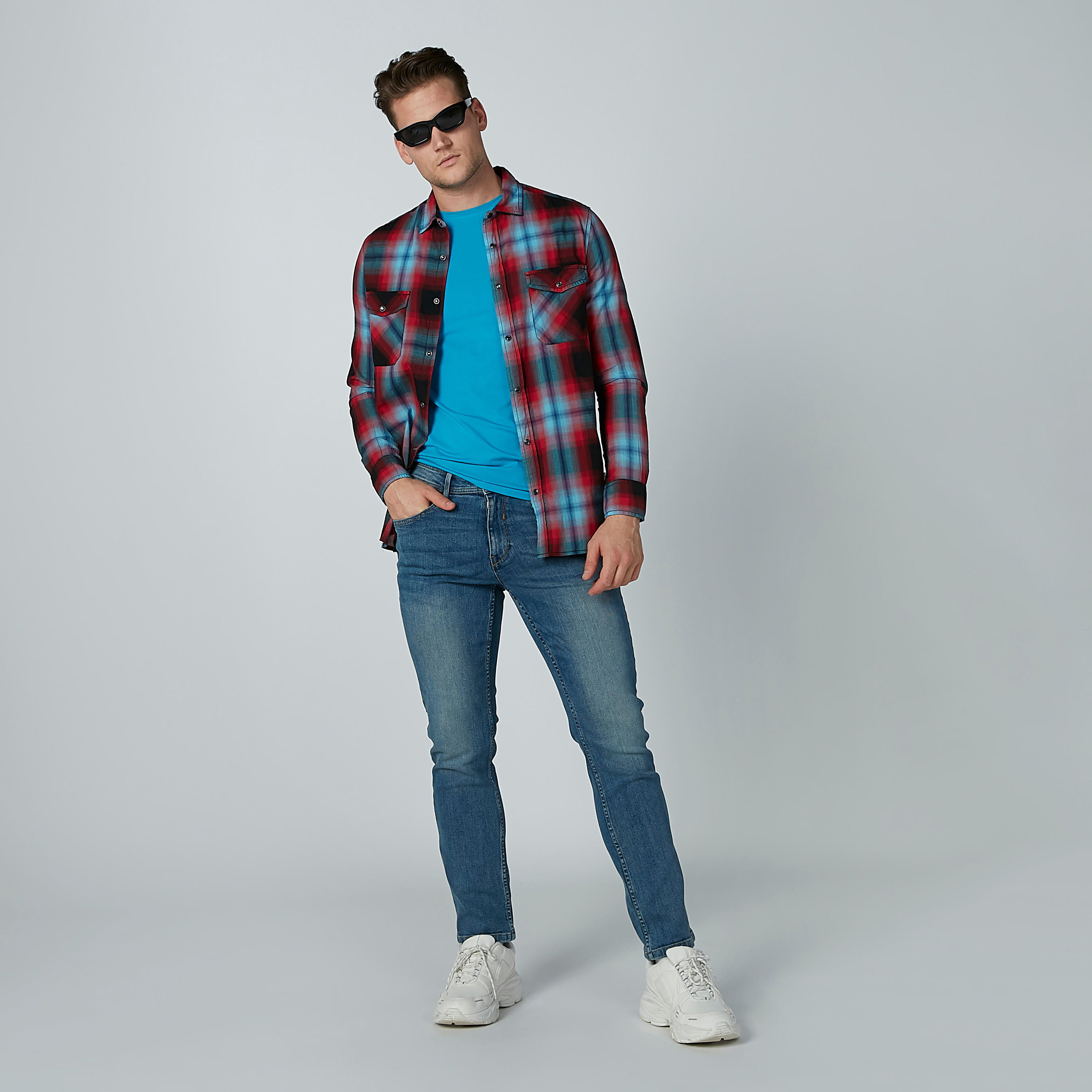 Plain T-shirt with Short Sleeves and Round Neck-men-clothing-tshirtsandpolos-tshirts-image-2