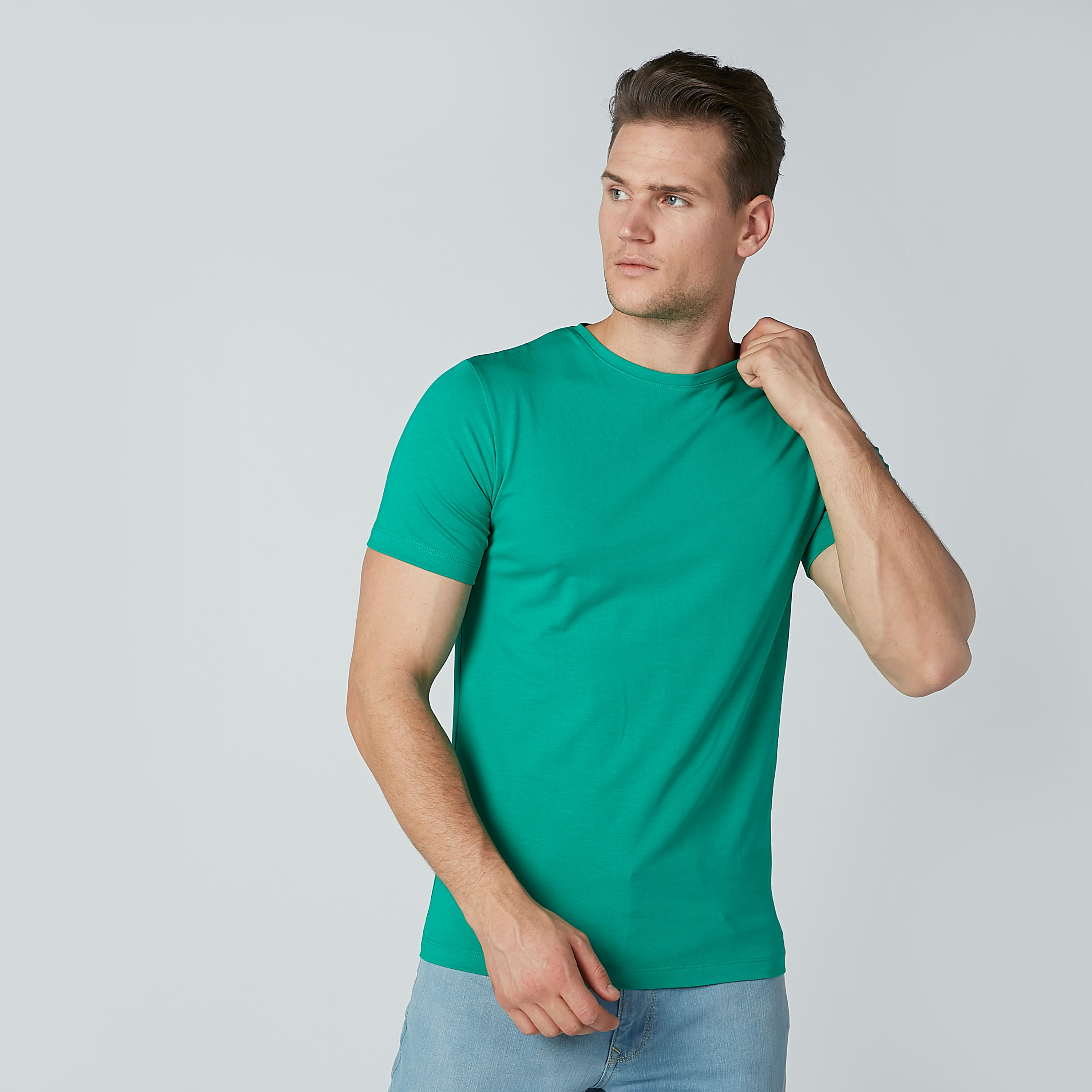 تيشرت سادة بياقة مستديرة وأكمام قصيرة-men-clothing-tshirtsandpolos-tshirts-image-3