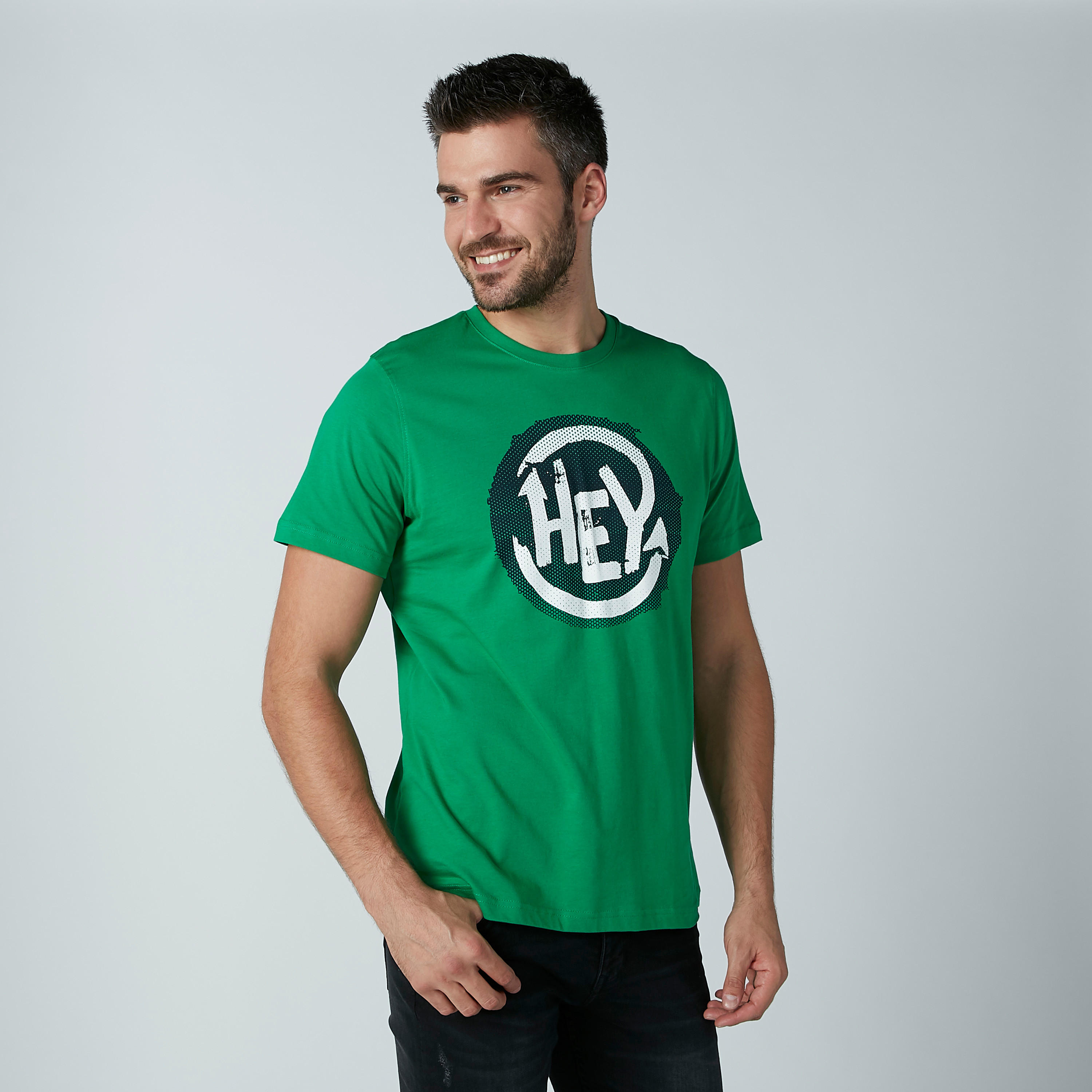 تيشيرت مستدام بياقة ضيقة وأكمام قصيرة وطبعات-men-clothing-tshirtsandpolos-tshirts-image-1