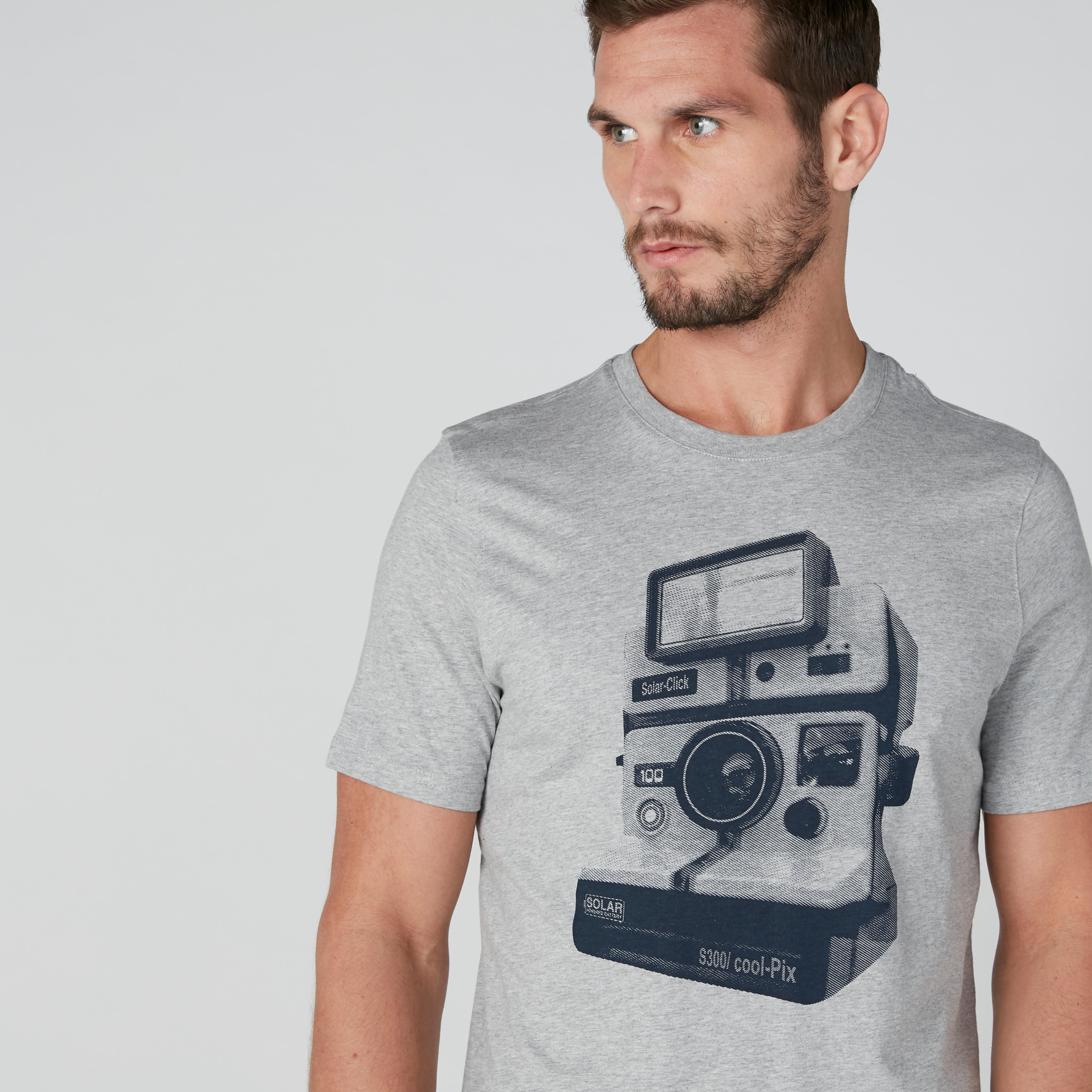 تيشيرت مستدام بقصّة عادية وأكمام قصيرة وطبعات-men-clothing-tshirtsandpolos-tshirts-image-4