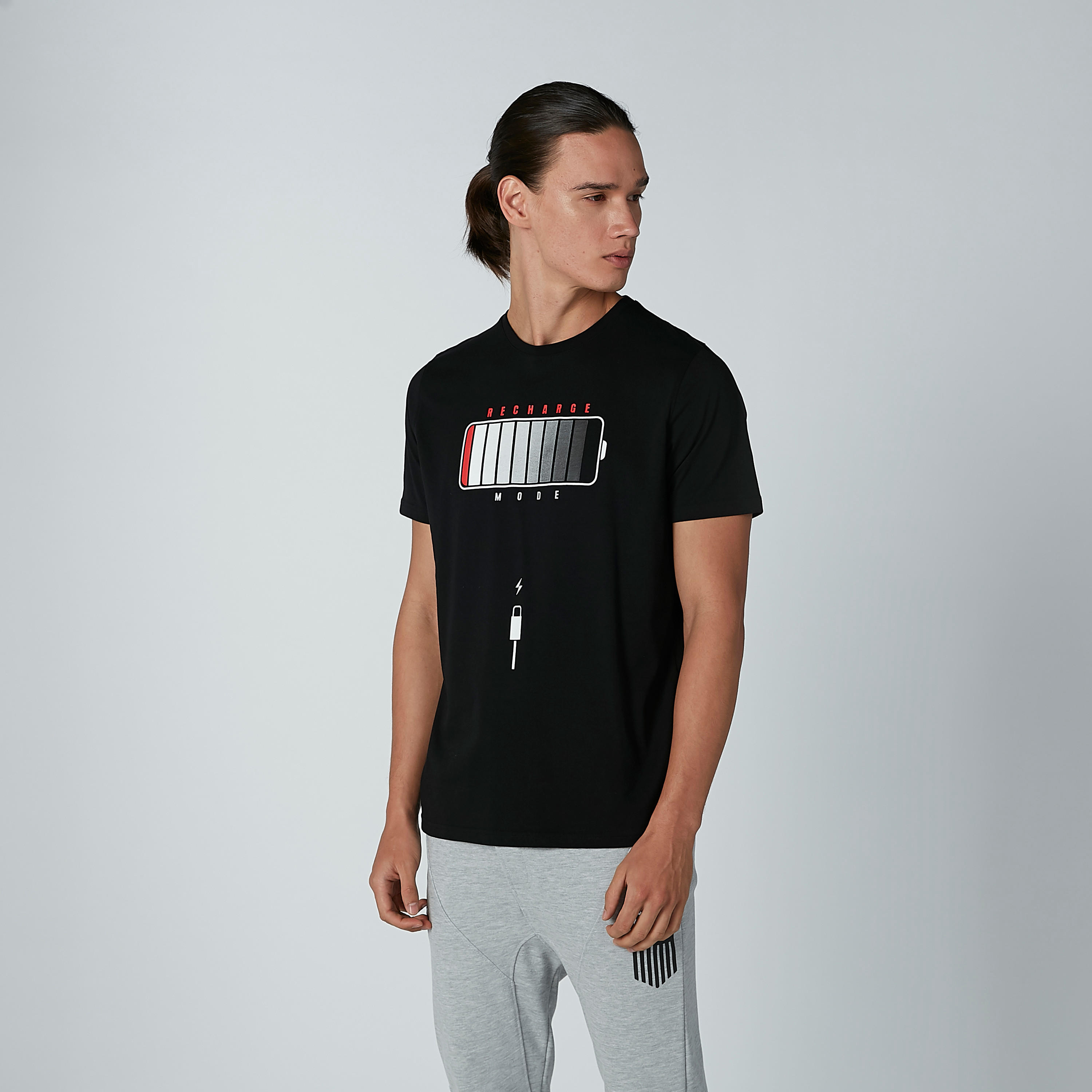 تيشيرت مستدام بياقة ضيّقة وأكمام قصيرة وطبعات-men-clothing-tshirtsandpolos-tshirts-image-1