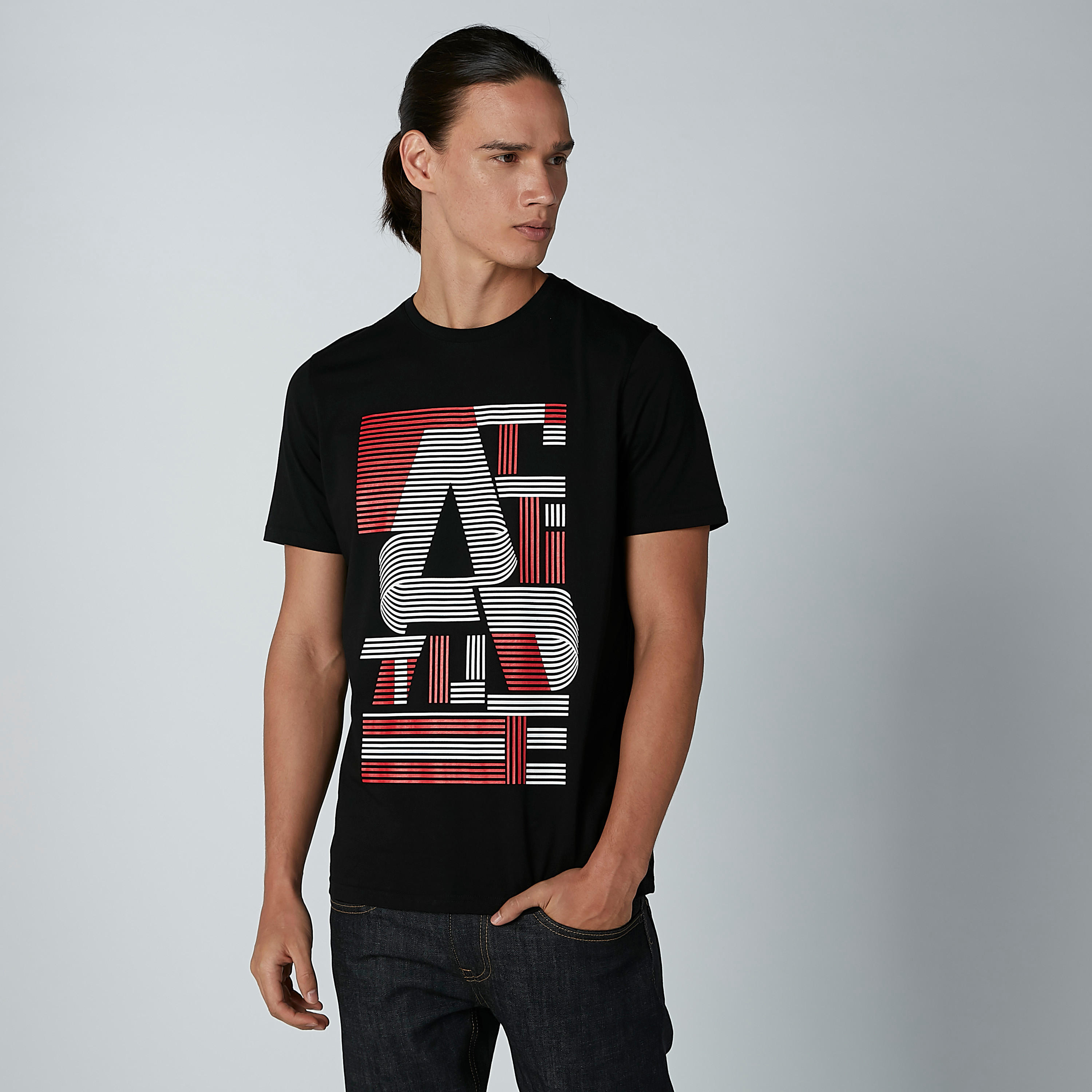 تيشيرت مستدام بياقة ضيّقة وأكمام قصيرة وطبعات-men-clothing-tshirtsandpolos-tshirts-image-1