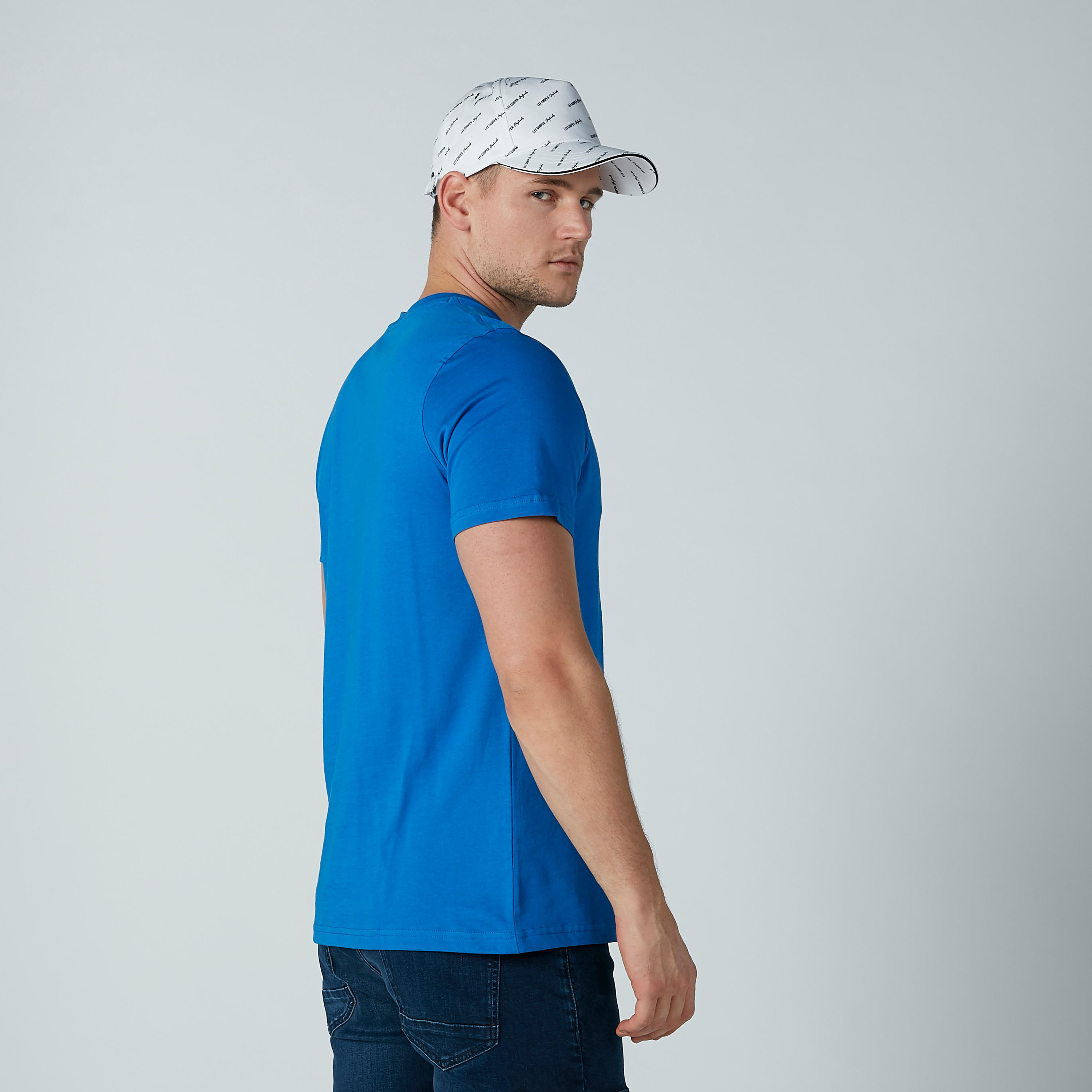 تيشيرت مستدام بياقة ضيقة وأكمام قصيرة وطبعات-men-clothing-tshirtsandpolos-tshirts-image-4