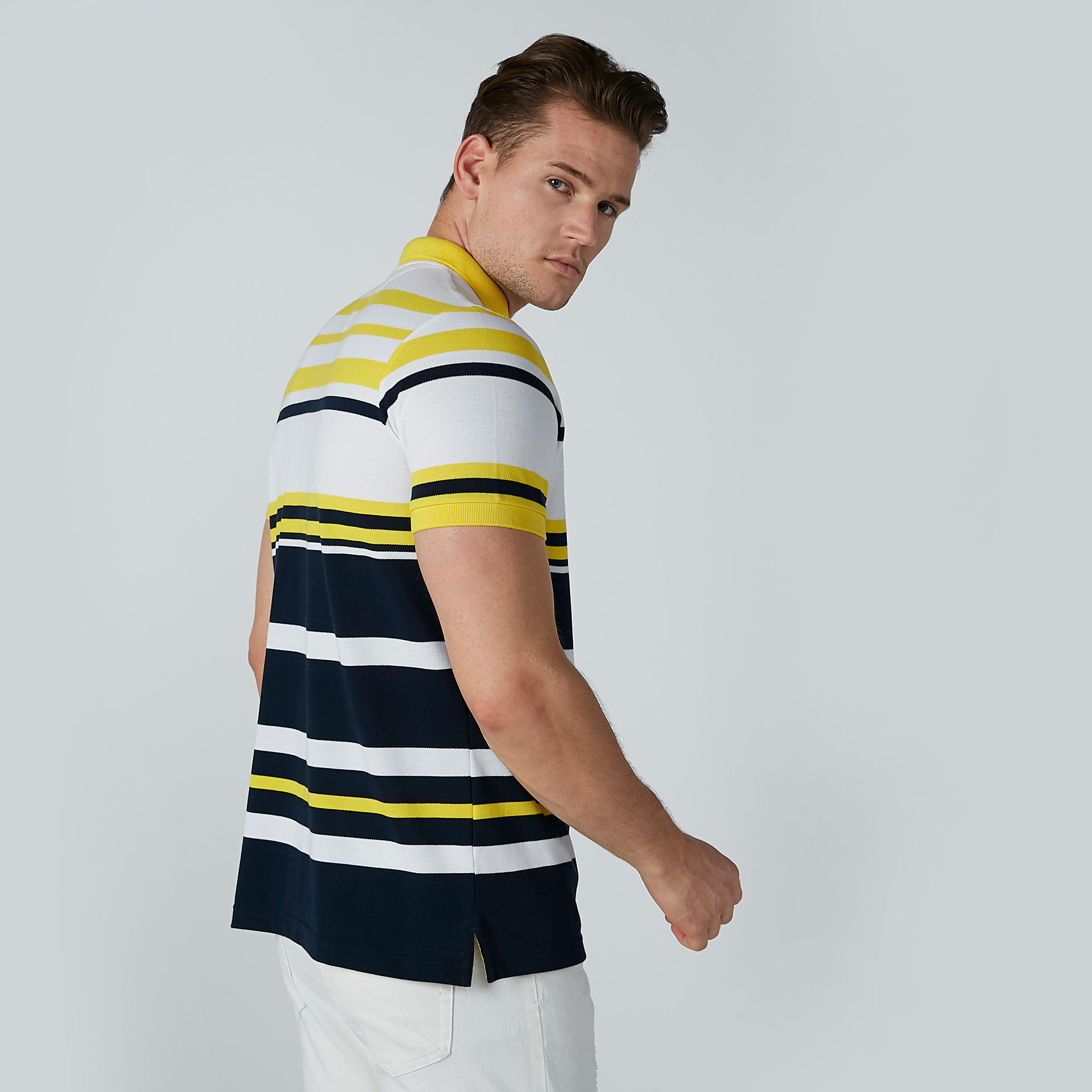 تيشيرت مقلّم بياقة بولو وأكمام قصيرة-men-clothing-tshirtsandpolos-polos-image-4