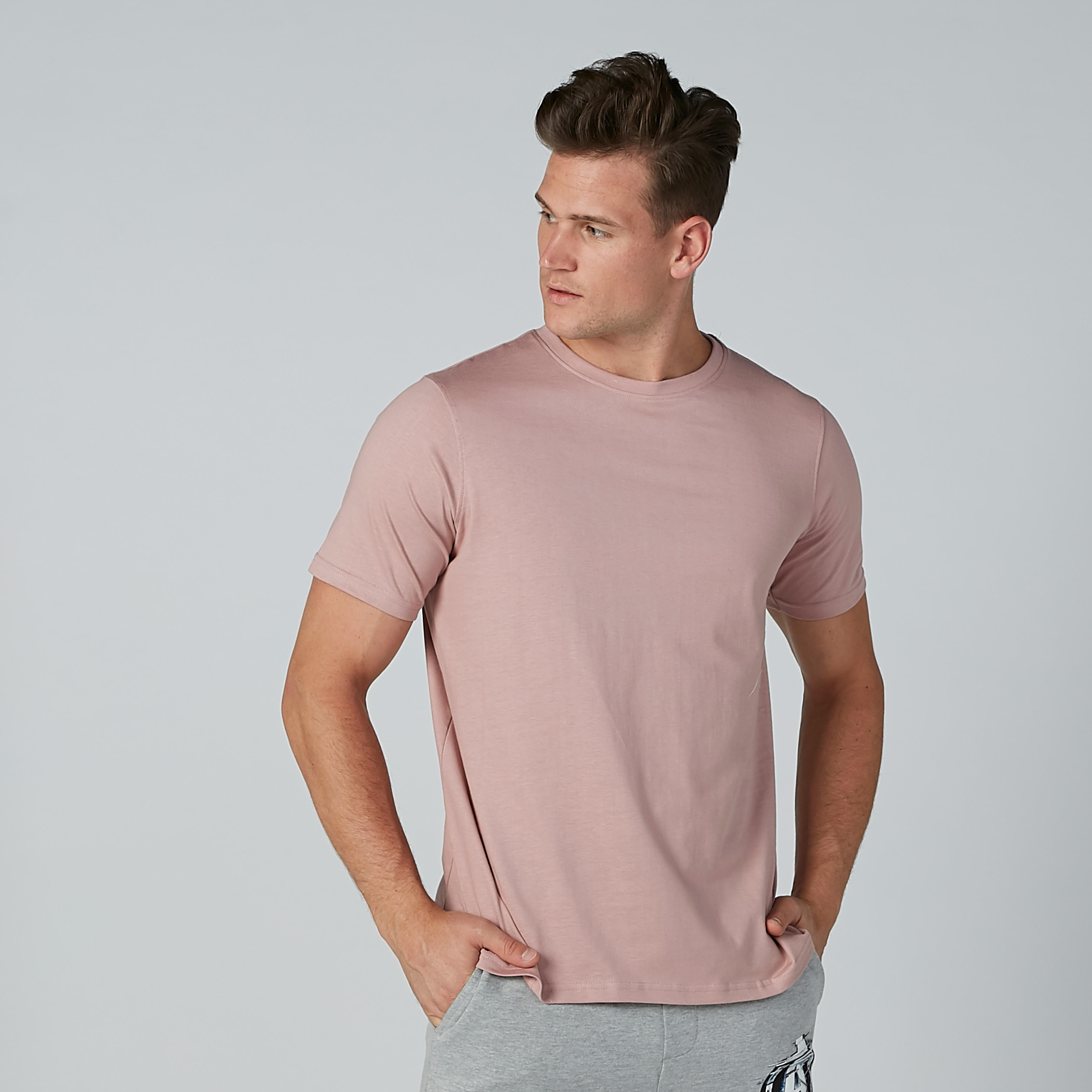 تيشيرت سادة بياقة مستديرة وأكمام قصيرة-men-clothing-tshirtsandpolos-tshirts-image-1