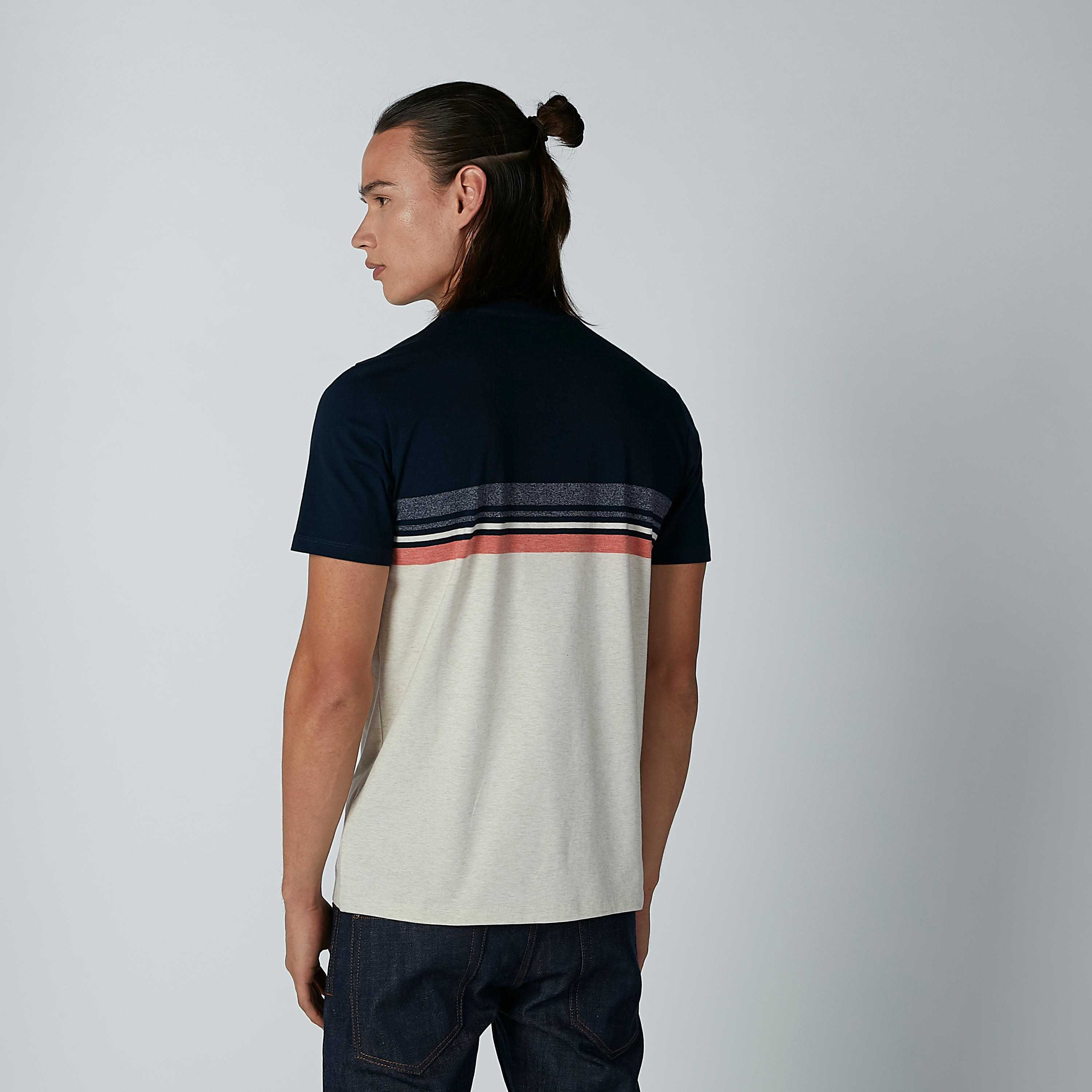 تيشيرت بياقة مستديرة وبأكمام قصيرة-men-clothing-tshirtsandpolos-tshirts-image-3